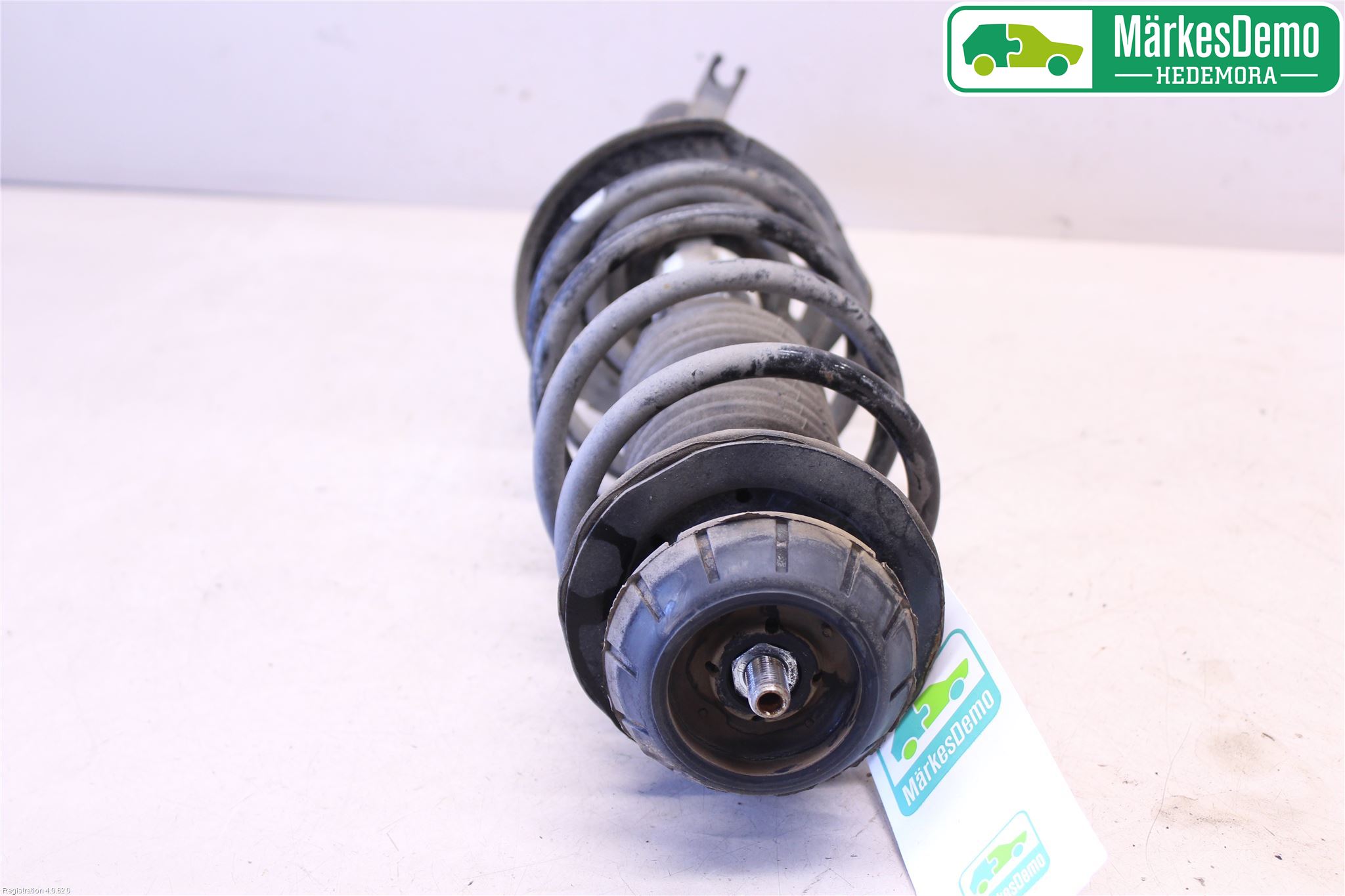 Toyota AYGO 06-14 Fjäderben Fram Vänster