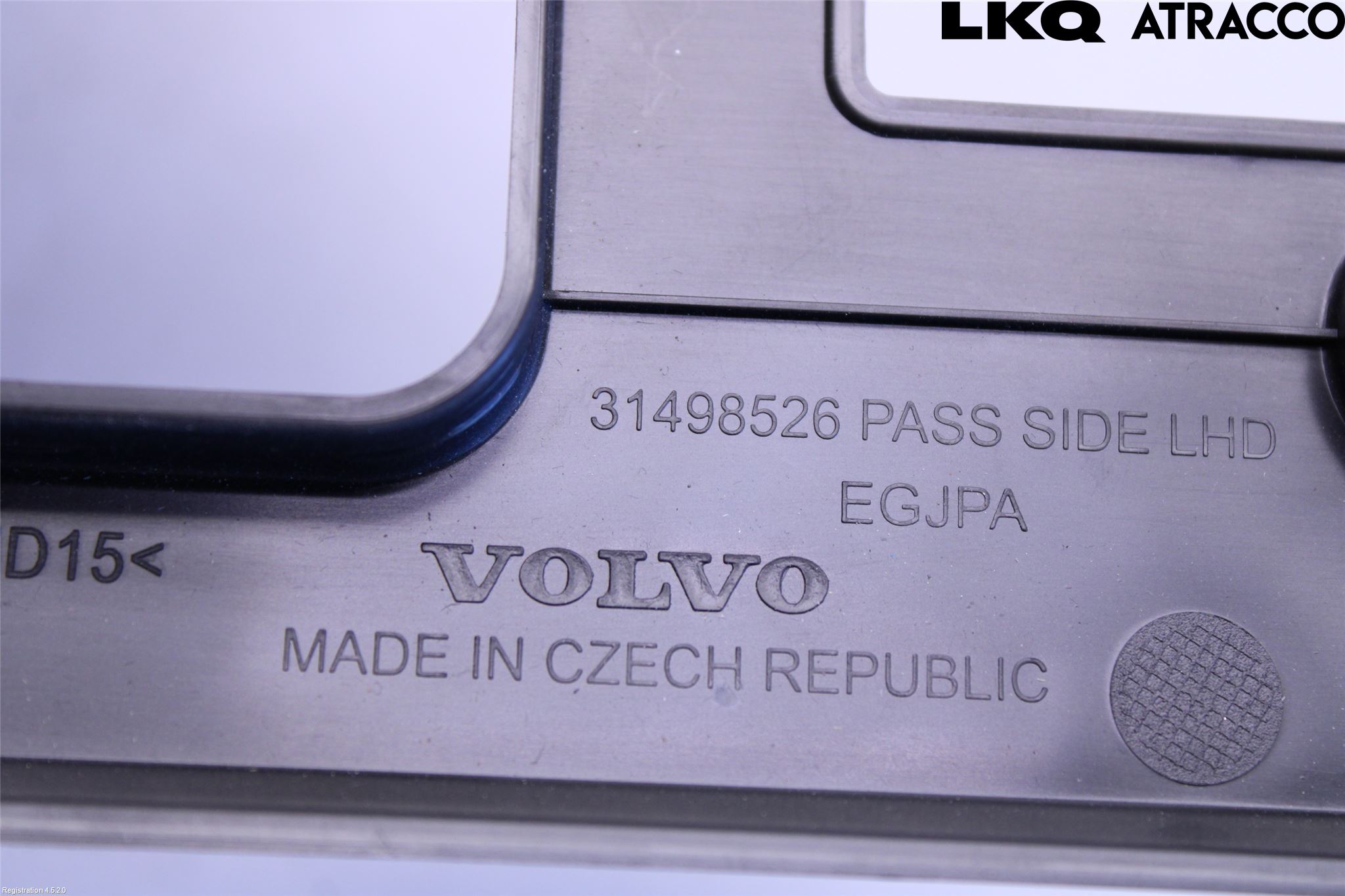 Volvo V60 CROSS COUNTRY 19- Instrumentbräda Sparkskydd