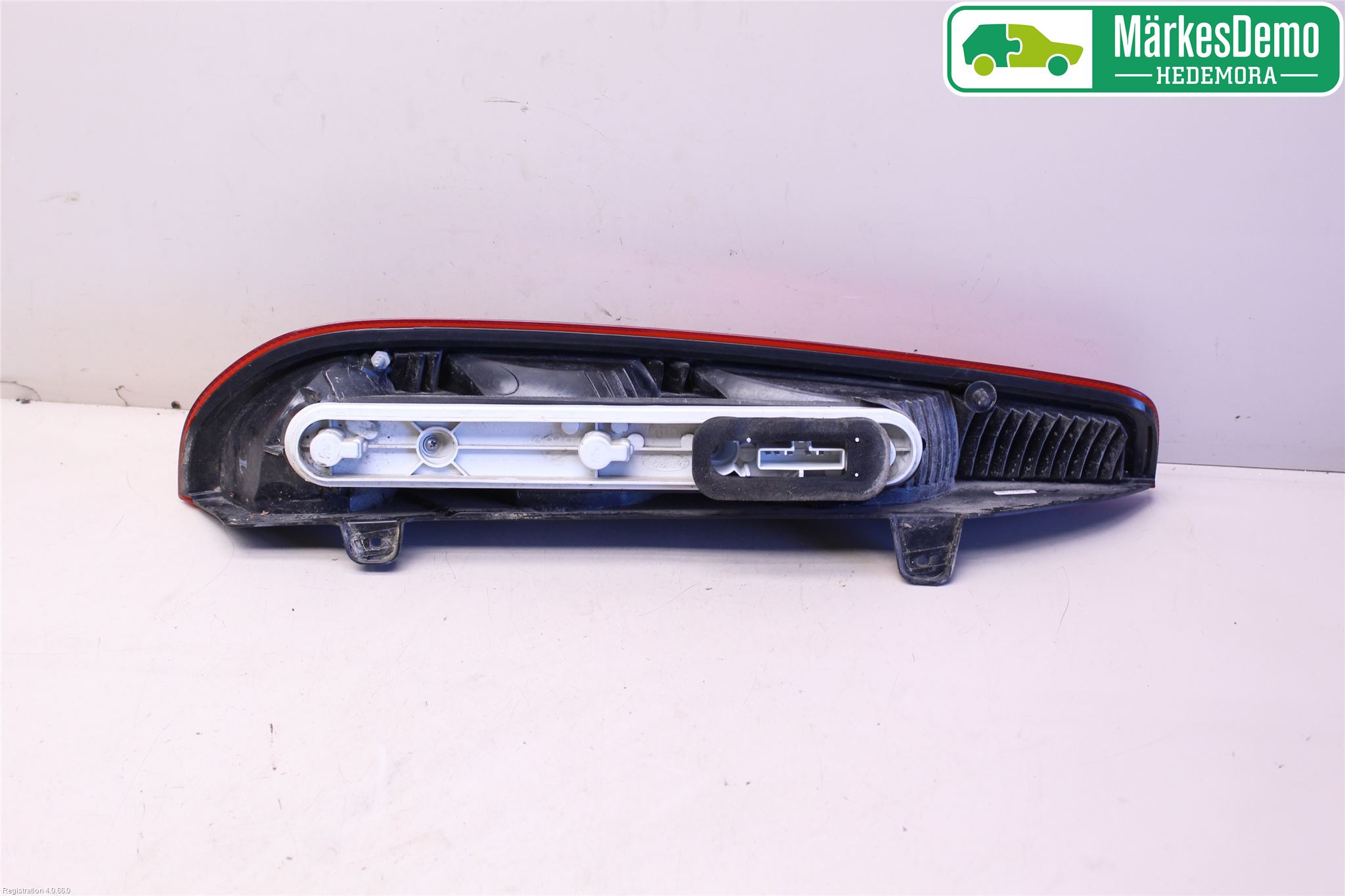 Ford FOCUS     04-07 Bakljus Höger