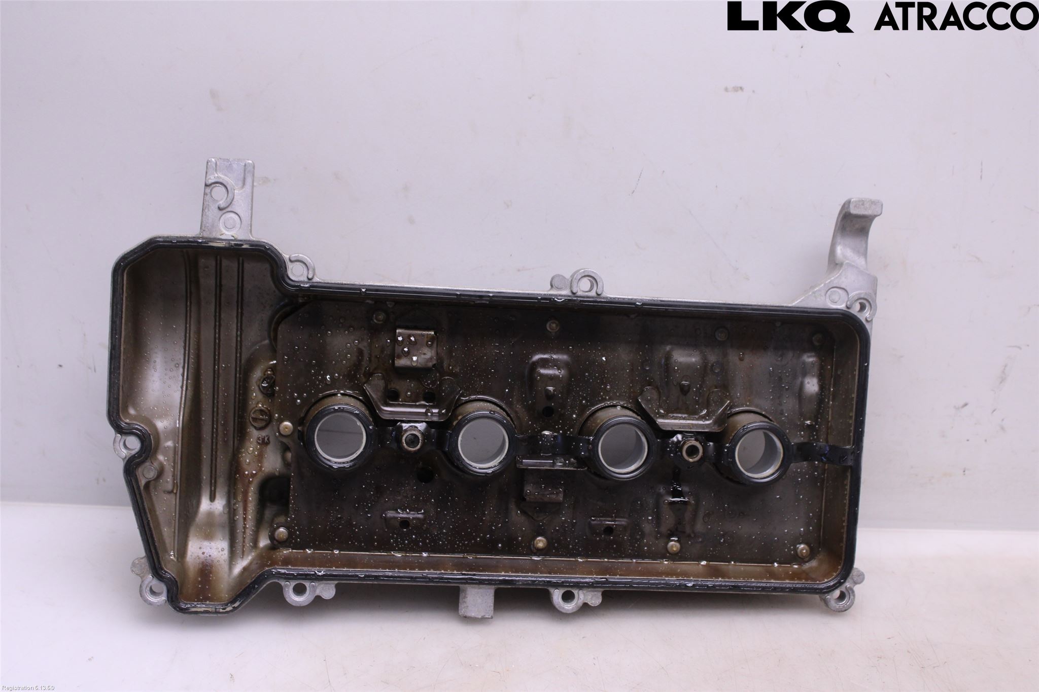 Toyota YARIS XP130 12-14 Ventilkåpa