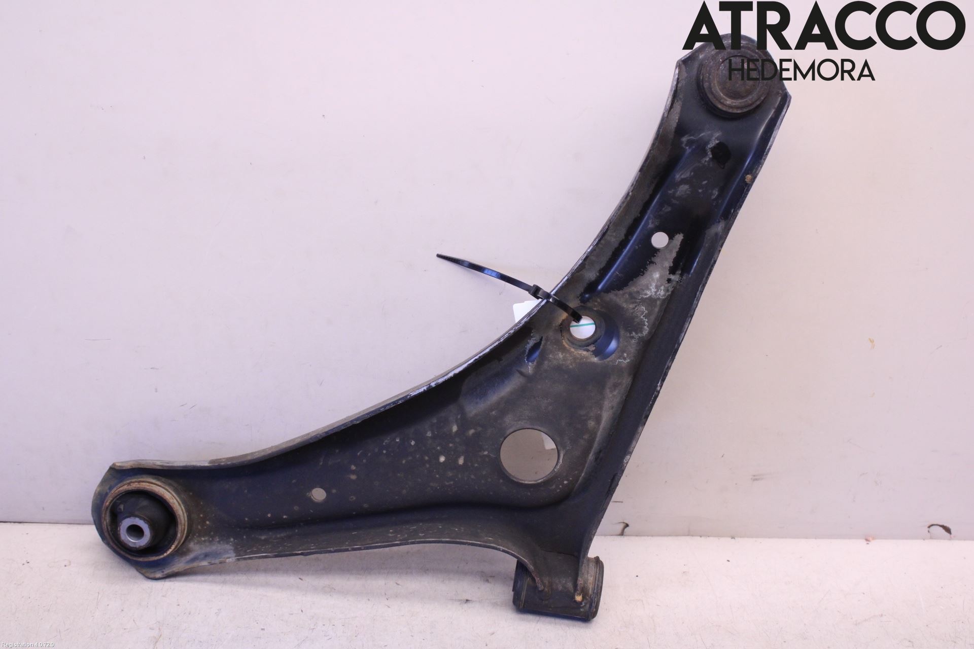 Mitsubishi SPACE STAR 13- Bärarm Fram Undre Hö