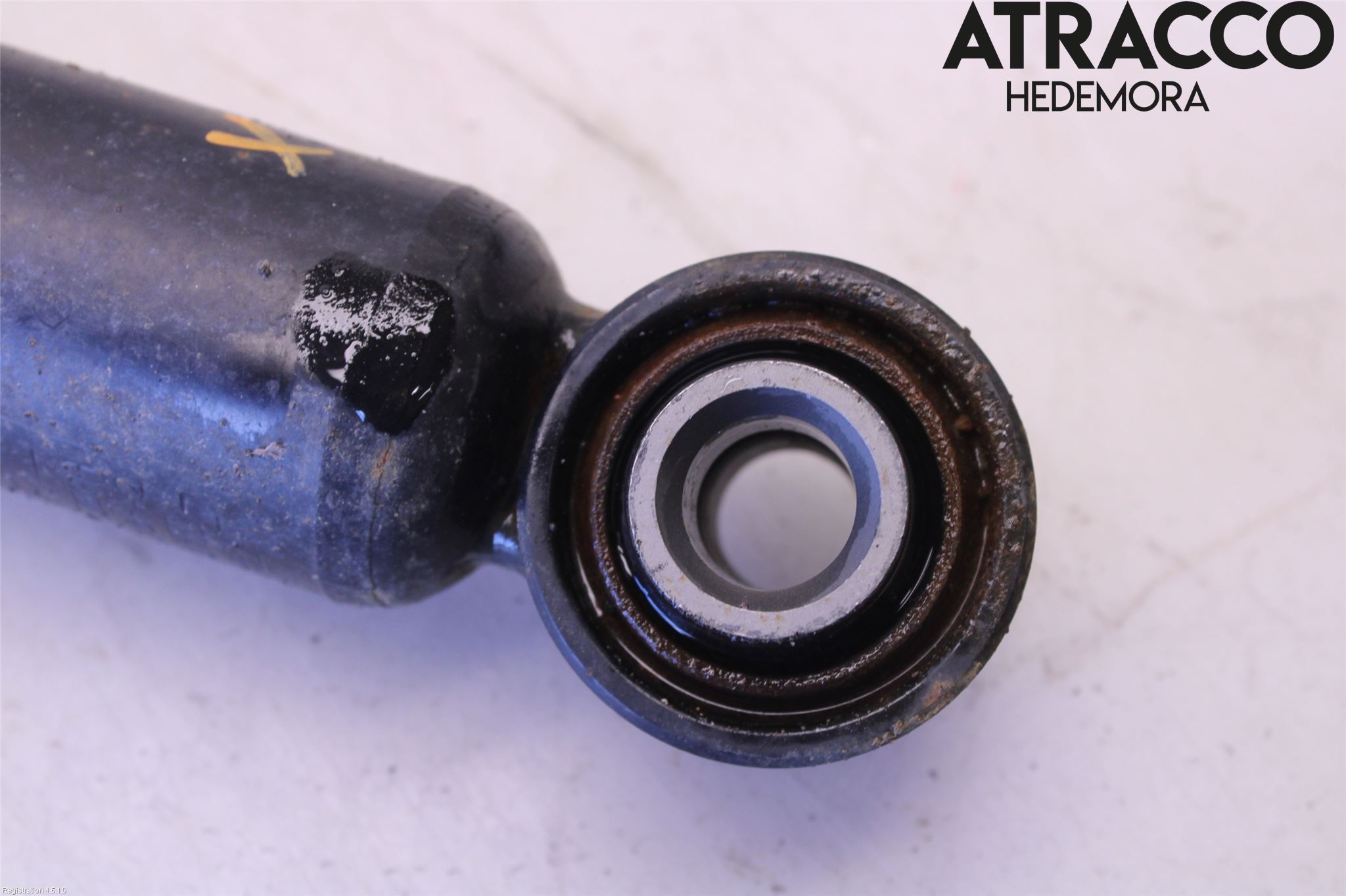 Toyota COROLLA 19- Stötdämpare Bak