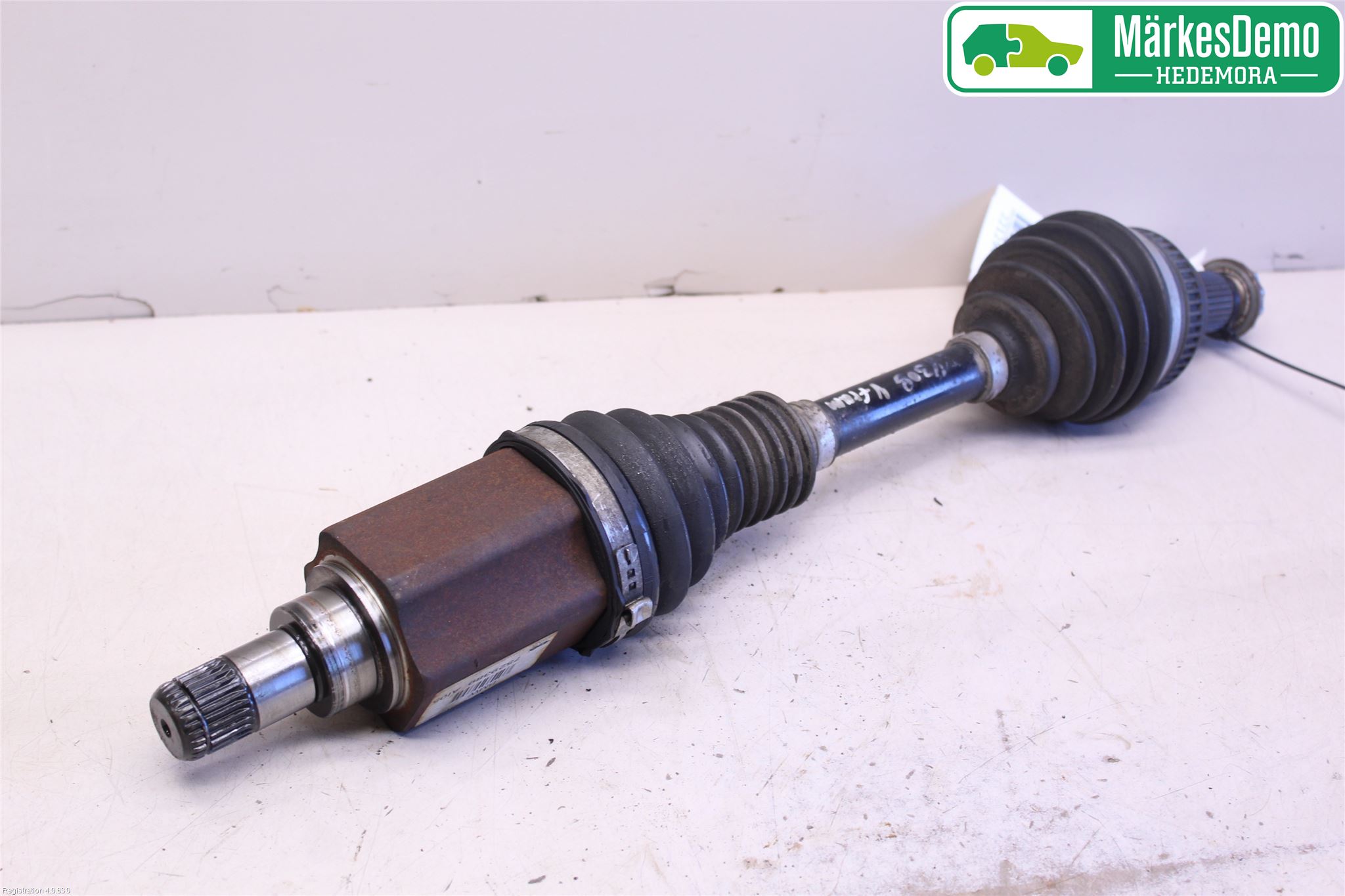 BMW 3 E90/91 SED/TOU 05-12 Drivaxel Fram Vänster