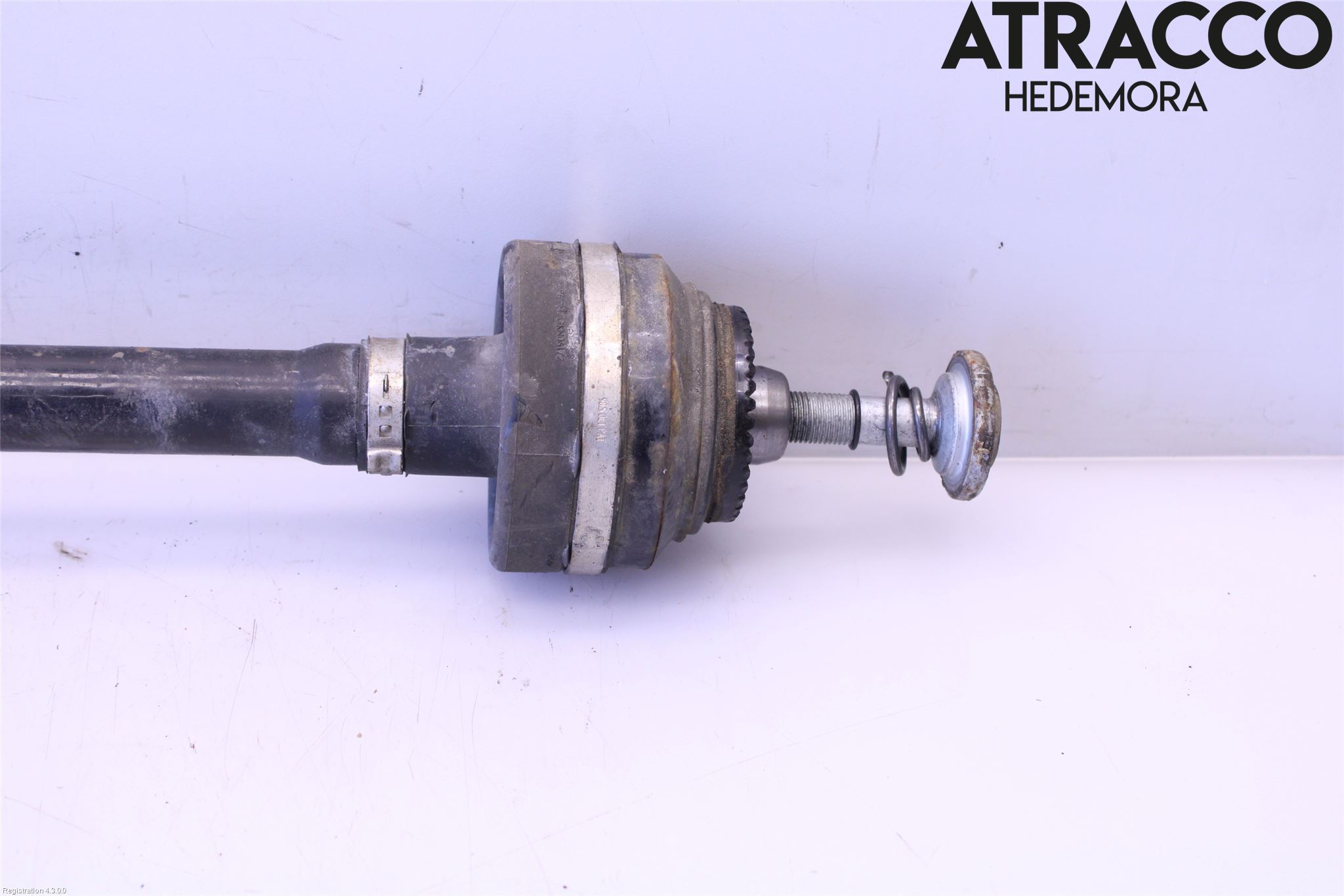 BMW 7 G11/G12 15-22 Drivaxel Bak Höger