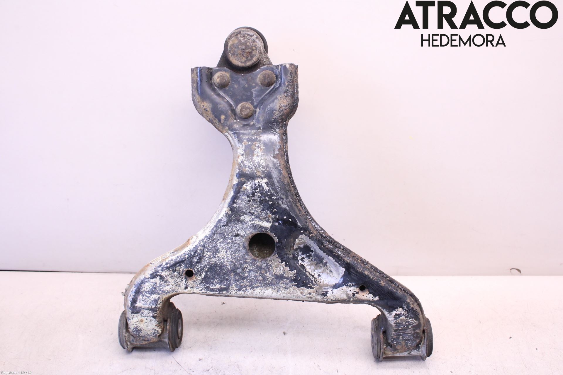 Mercedes-Benz MB VITO/VIANO (W639) 04-14 Bärarm Fram Undre Hö