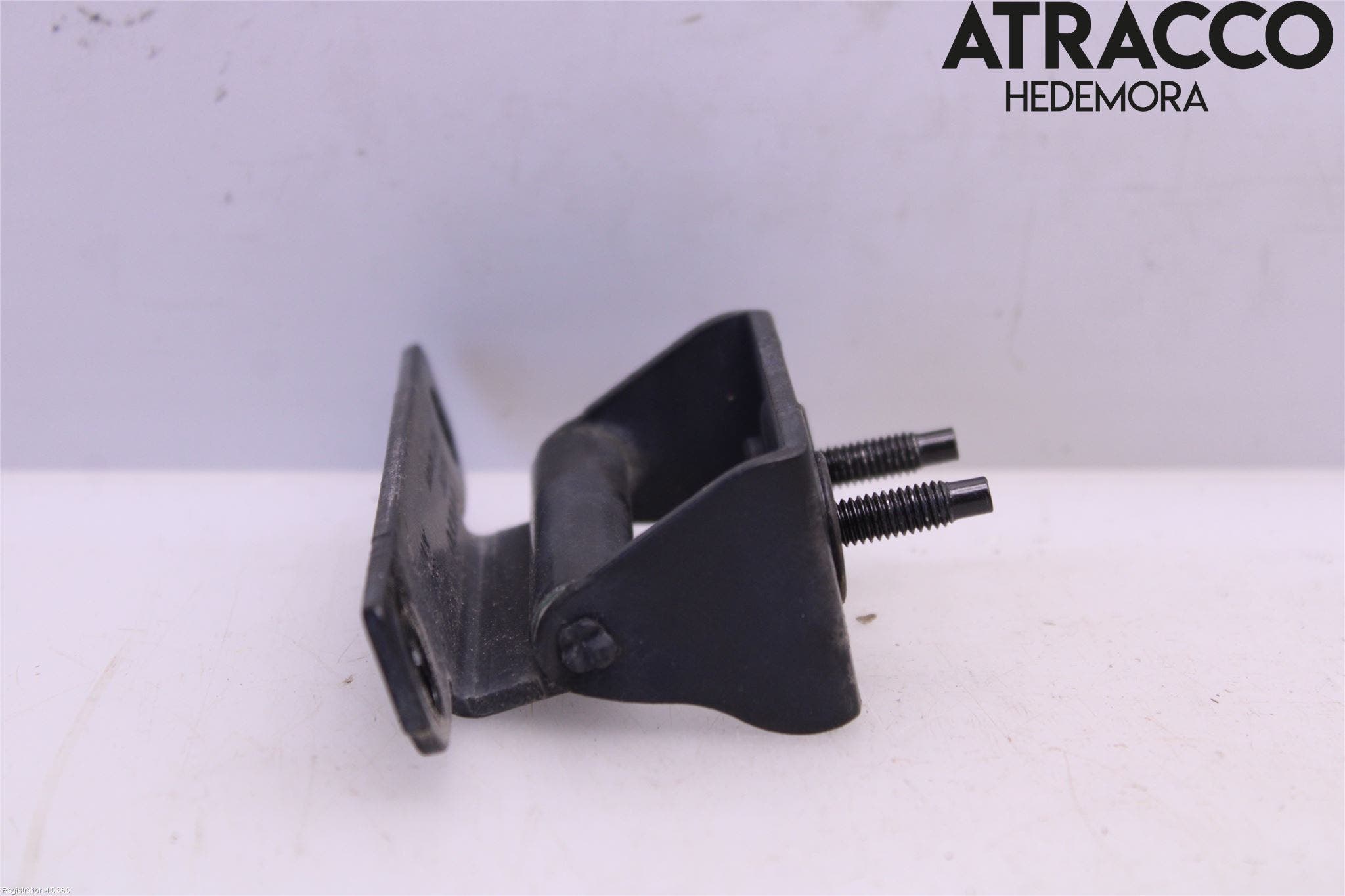 Volvo XC90 03-06 Bakluckegångjärn Hö