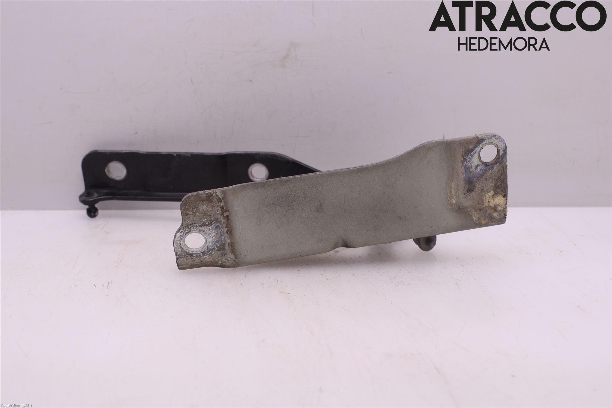 Kia OPTIMA 16-20 Huvgångjärn