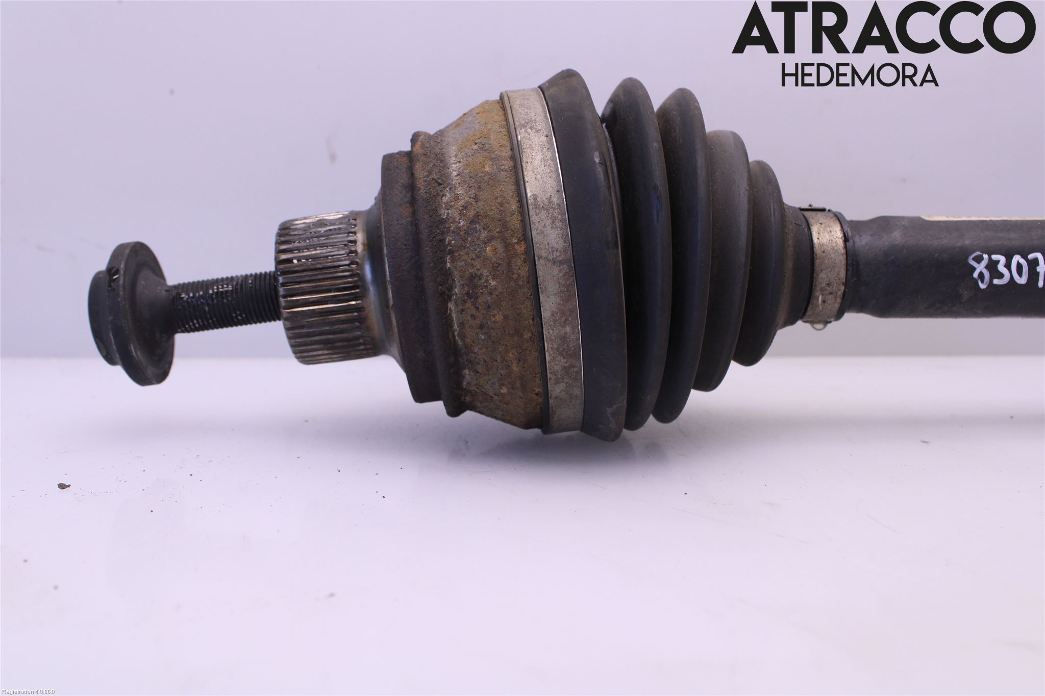 Audi A4/S4 08-11 Drivaxel Fram Höger