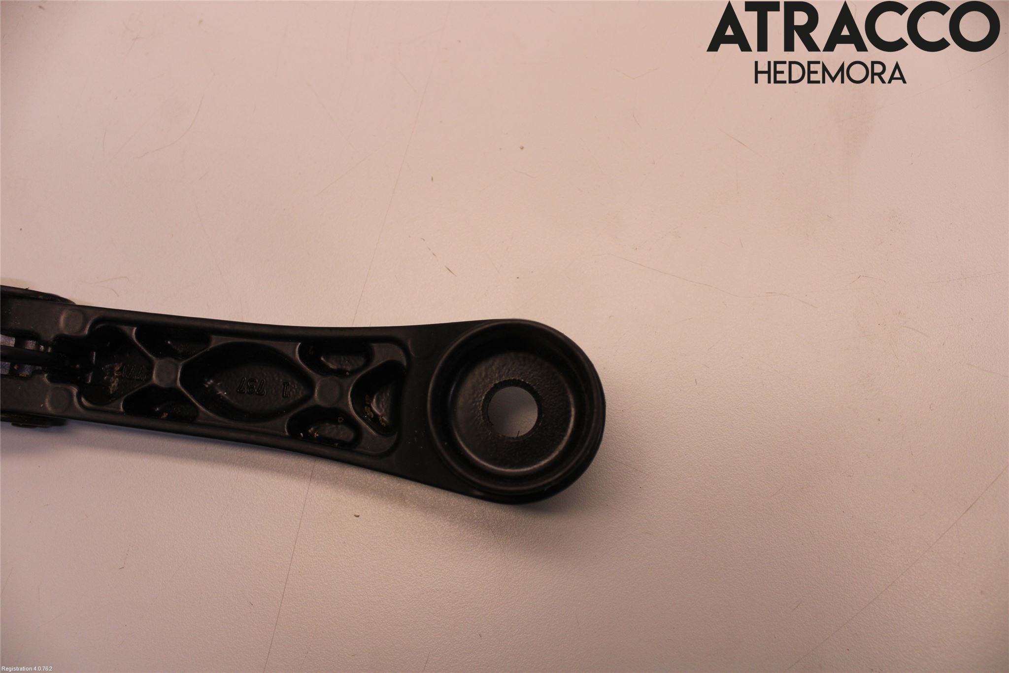 Lexus UX/300e 19- Torkararm Armar Vindruta