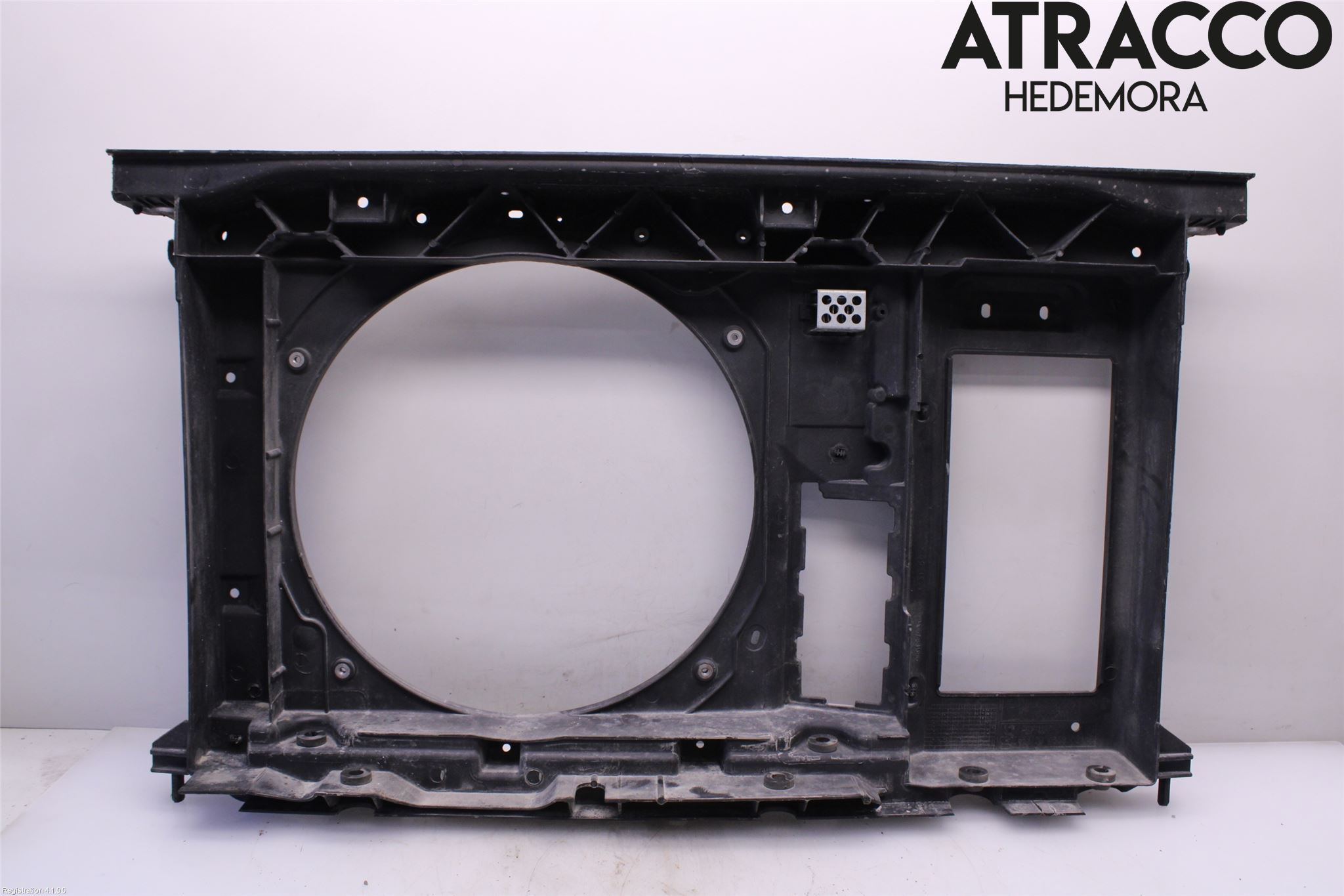 Peugeot 5008 10-16 Kylarfäste-Ram-Balk