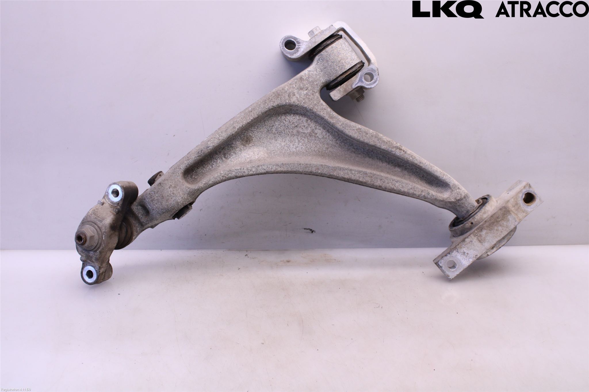 Volvo XC60 18- Bärarm Fram Undre Hö