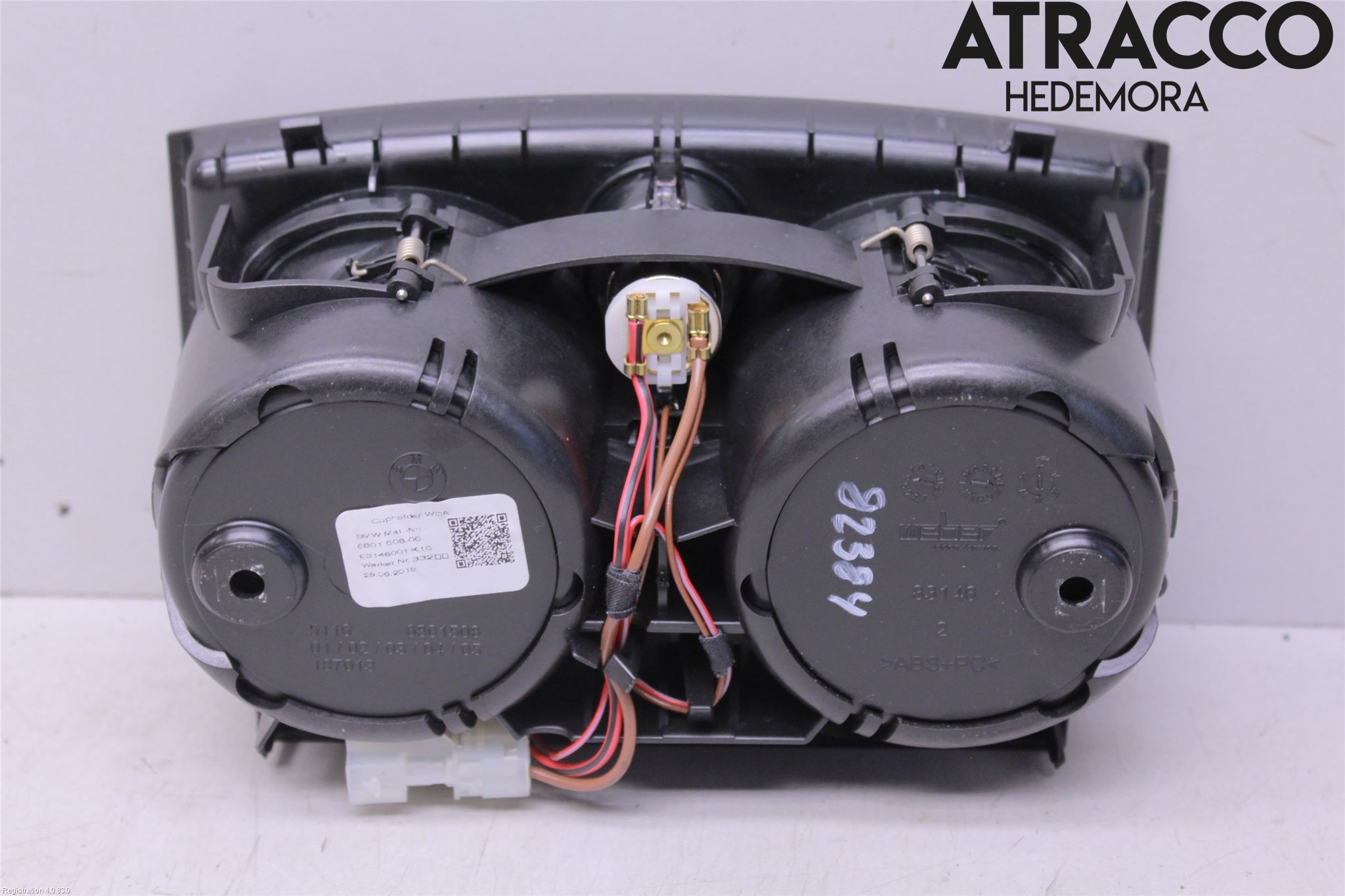 BMW 5 G30/G31/F90 17-23 Mugghållare