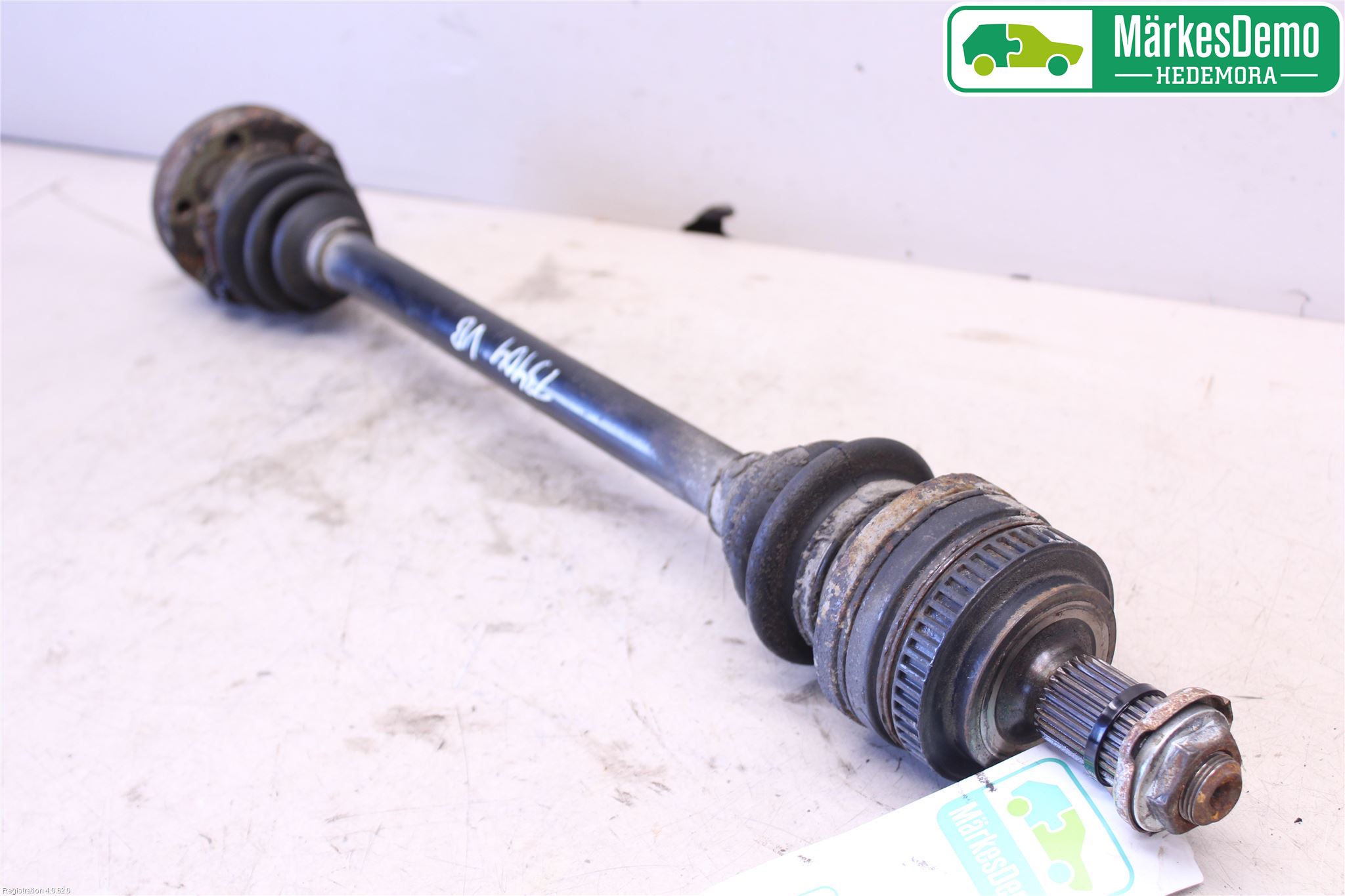 BMW Z3 E36/6    94-02 Drivaxel Bak Vänster