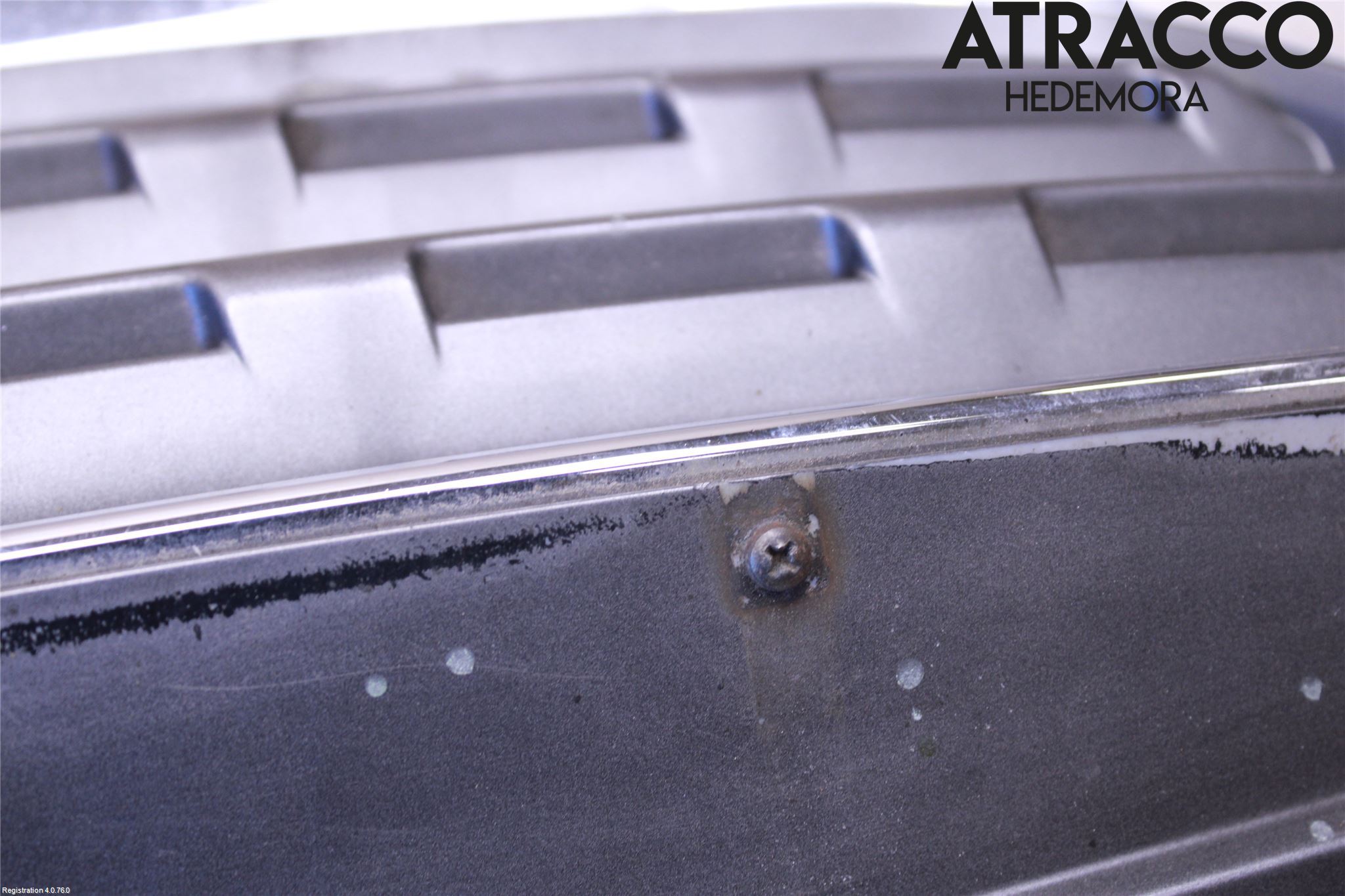 Subaru LEGACY    04-06 Grill Komp