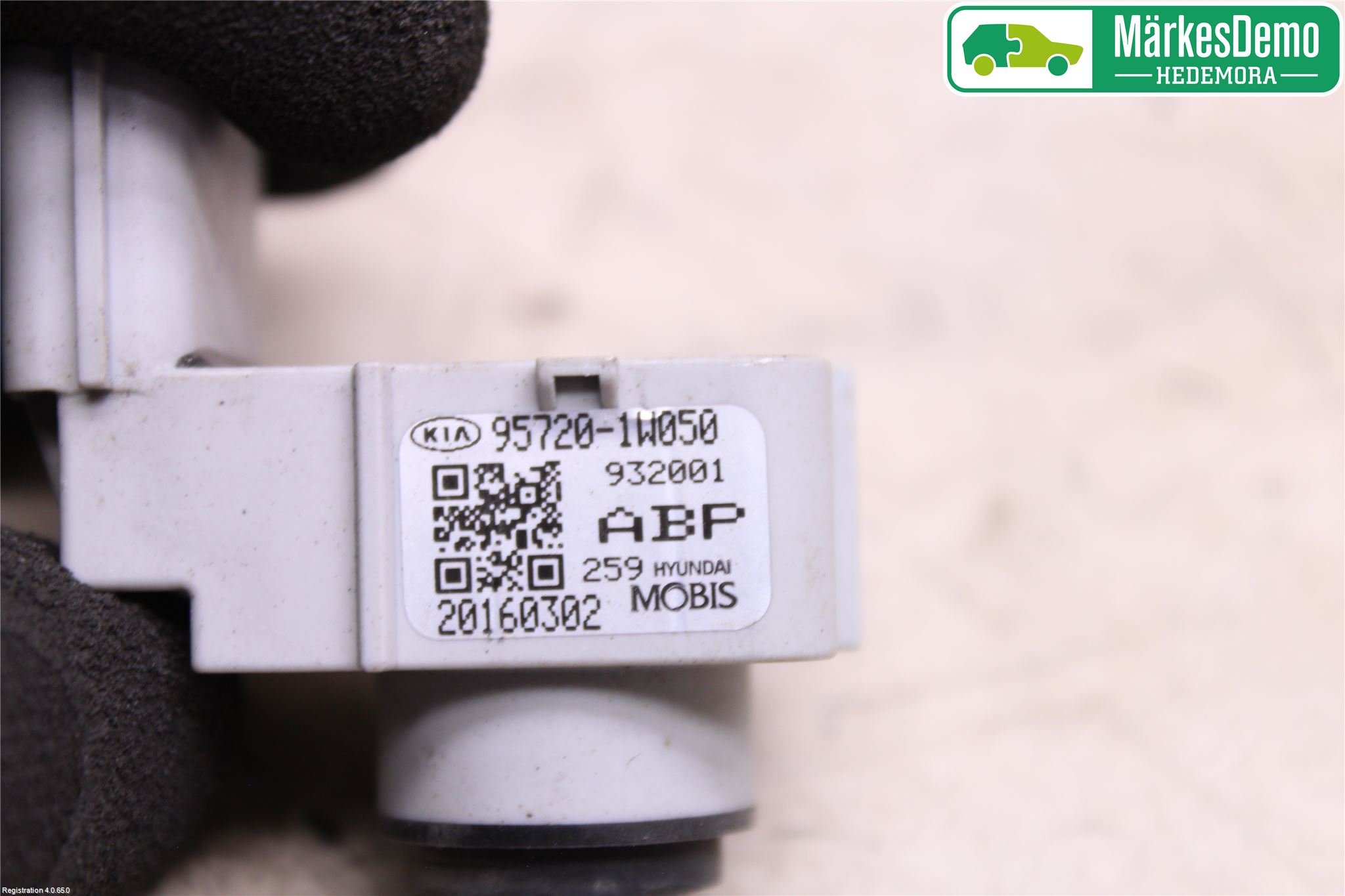 Kia RIO 12-16 Parkeringshjälp Backsensor
