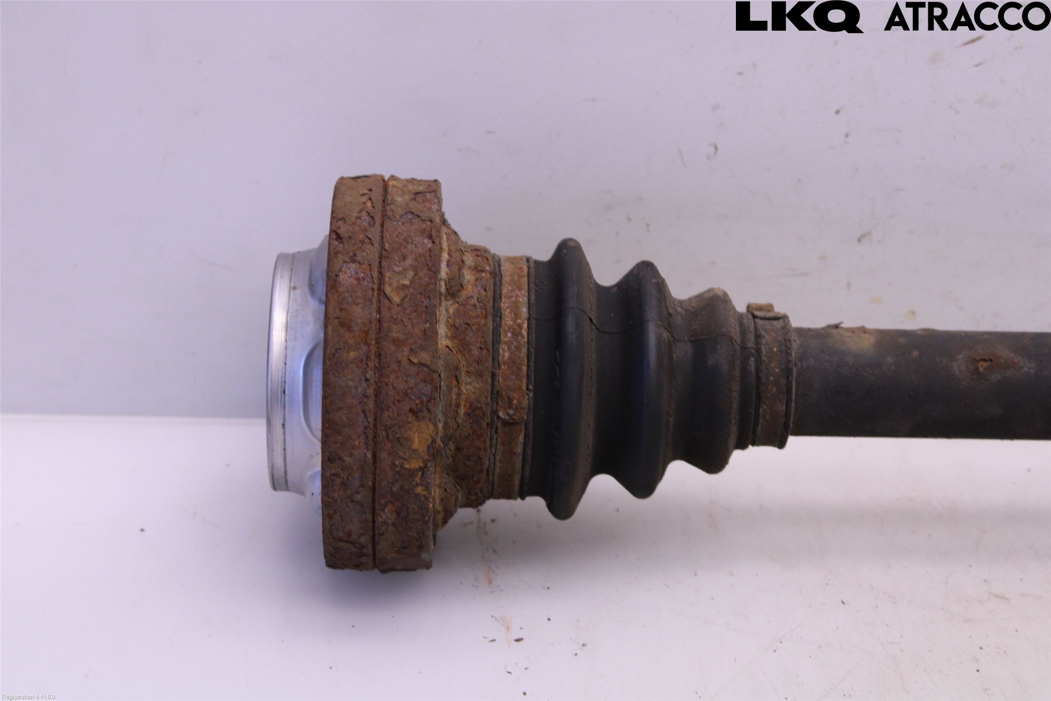 BMW 7 E65/66    00-08 Drivaxel Bak Höger