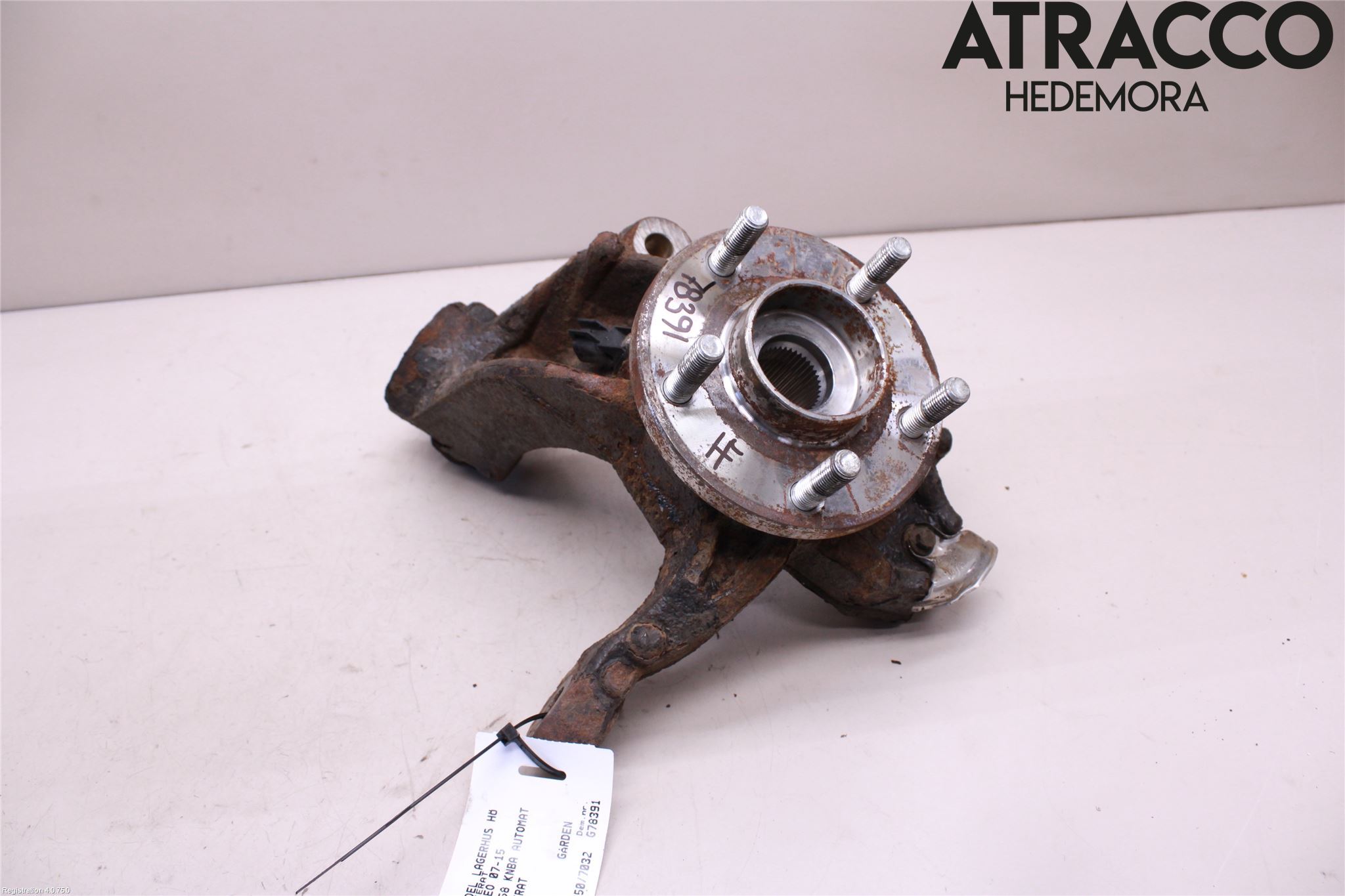 Ford MONDEO 07-15 Styrspindel Lagerhus Hö