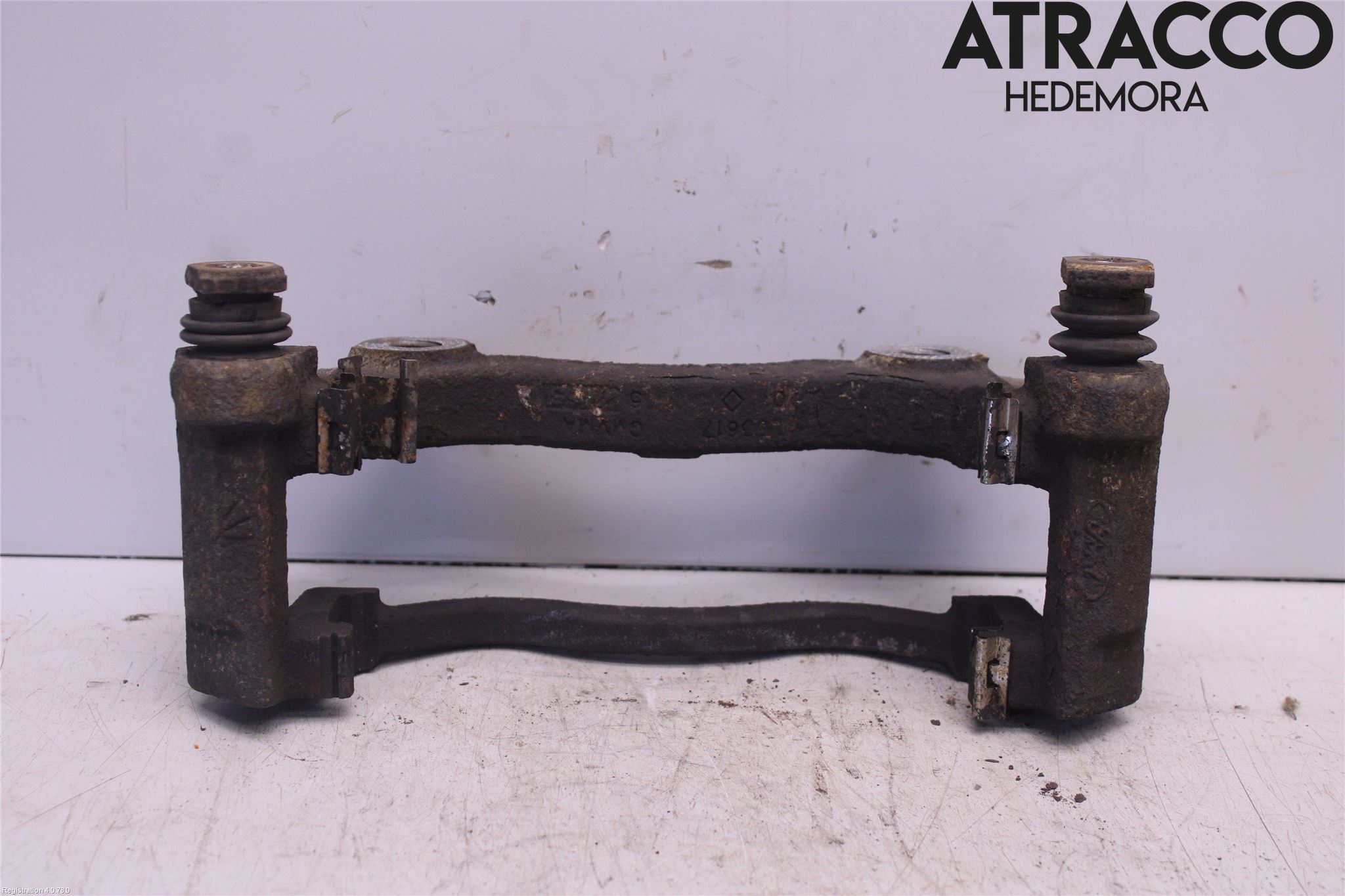 Ford TRANSIT SKÅP/BUSS 14-22 Bromsokshållare