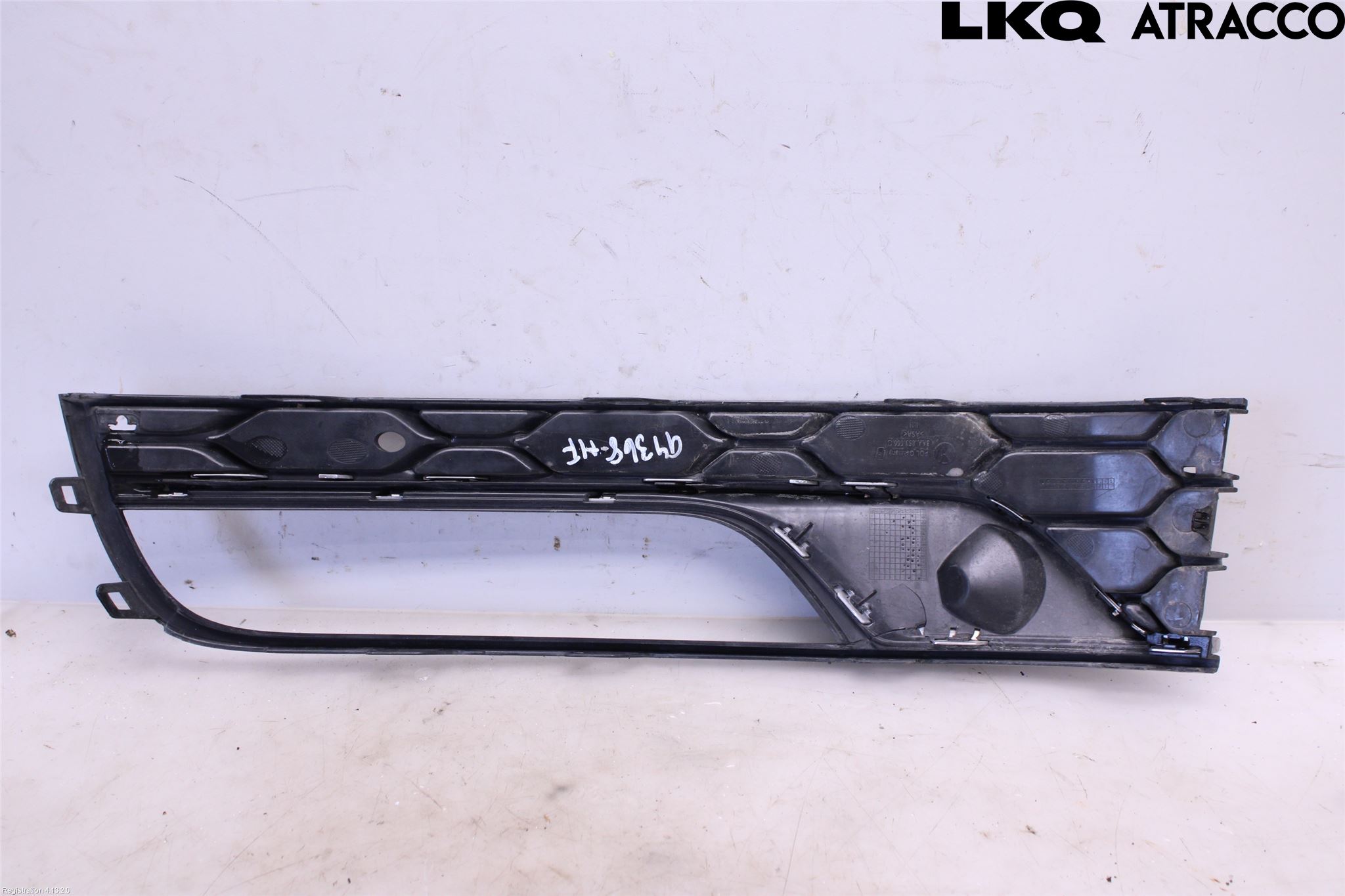 Volkswagen VW PASSAT 11-14 Dimljussarg Fram