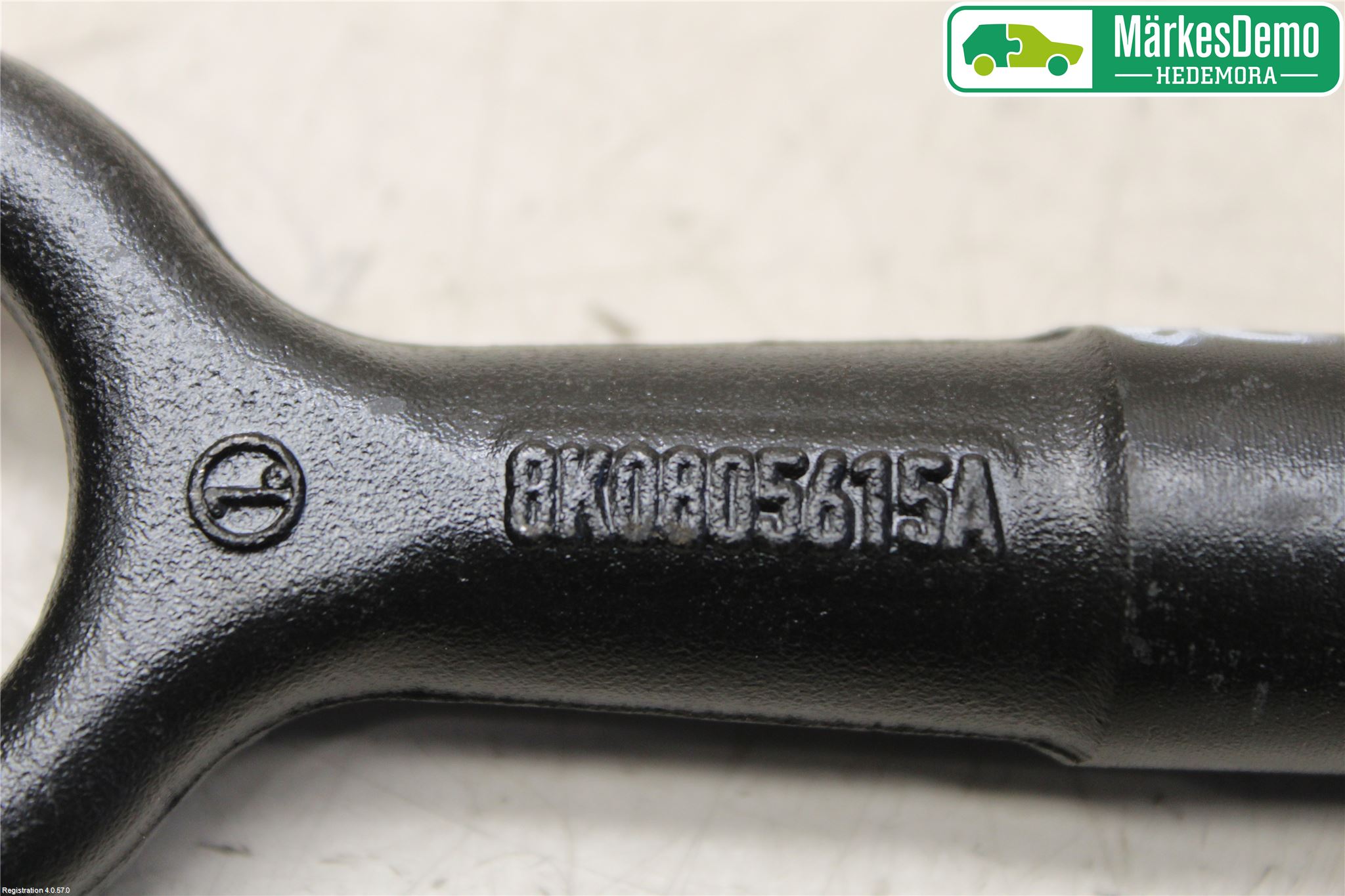 Volkswagen VW PASSAT 15-19 Bogserögla