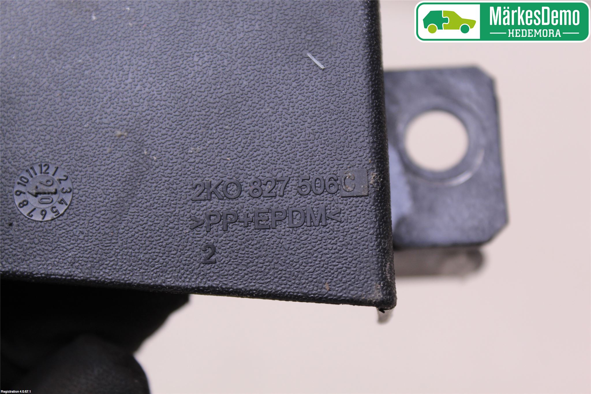 Volkswagen VW CADDY      04-10 Låskista-Dörrlås