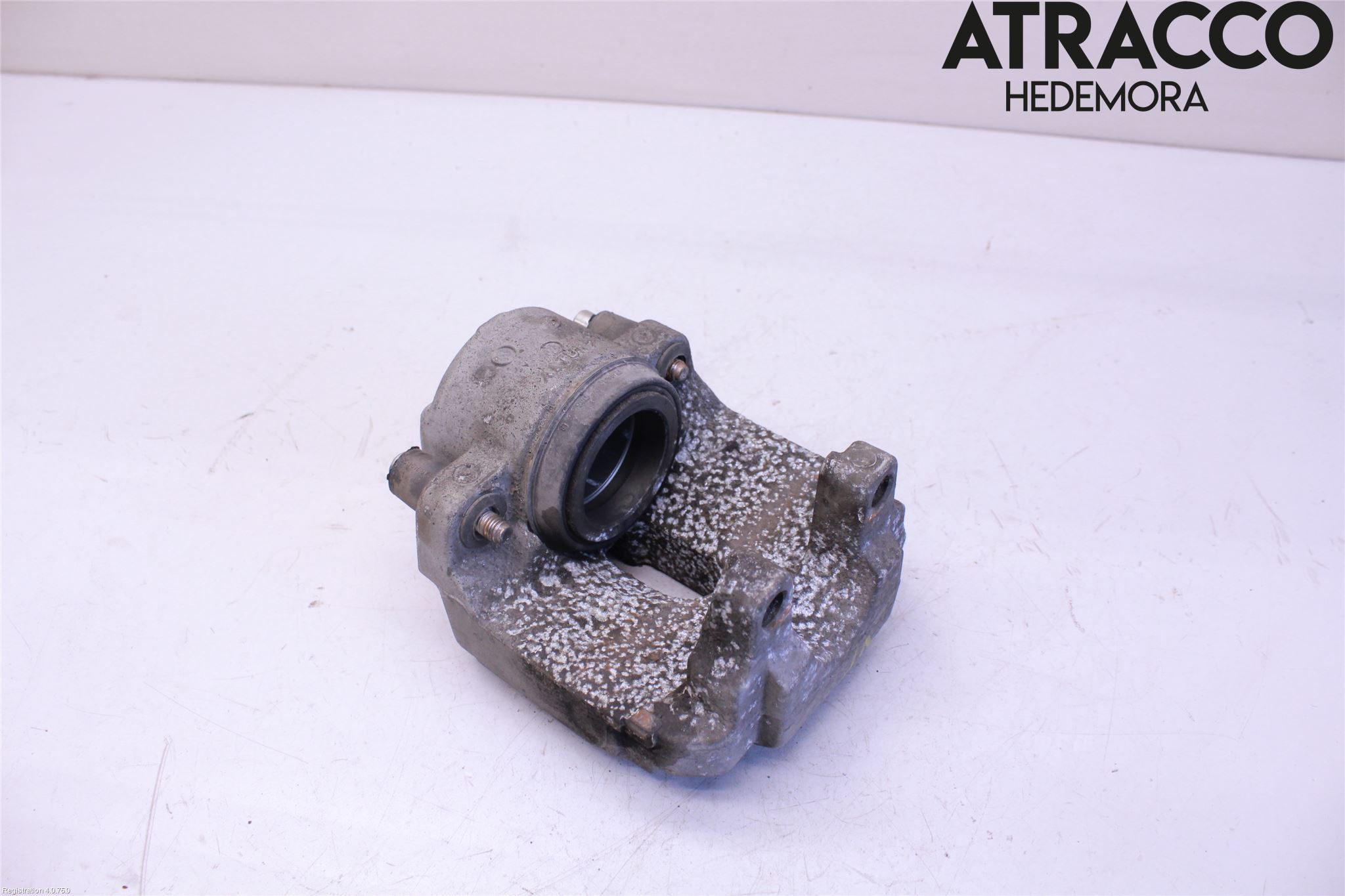 BMW 5 F10/F11/F18 09-17 Bromsok Fram Vänster