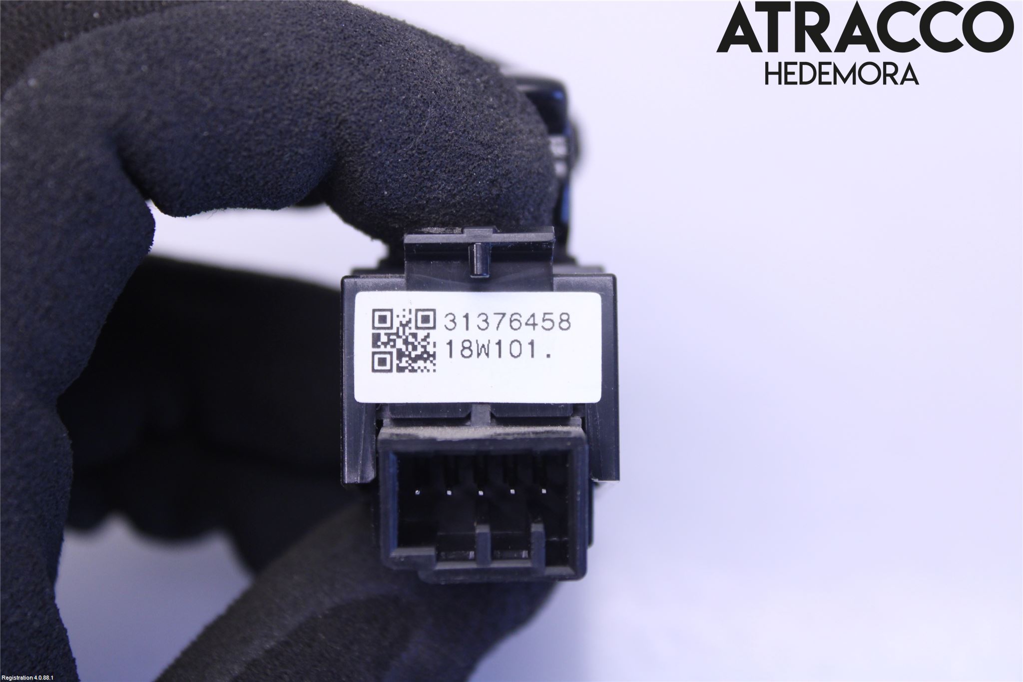 Volvo V90 17->> Strömställare Elhiss