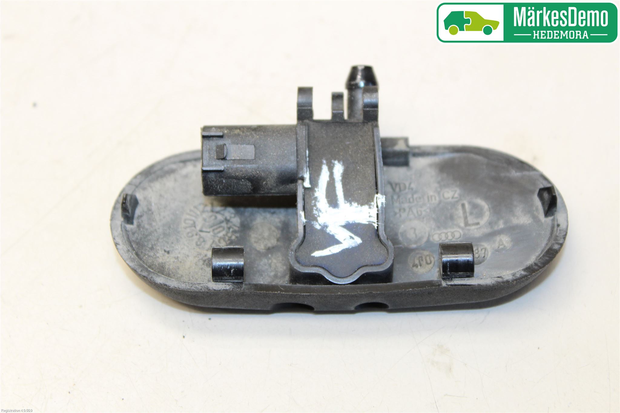 Audi A6/S6     05-11 Spolarmunstycke Rutor