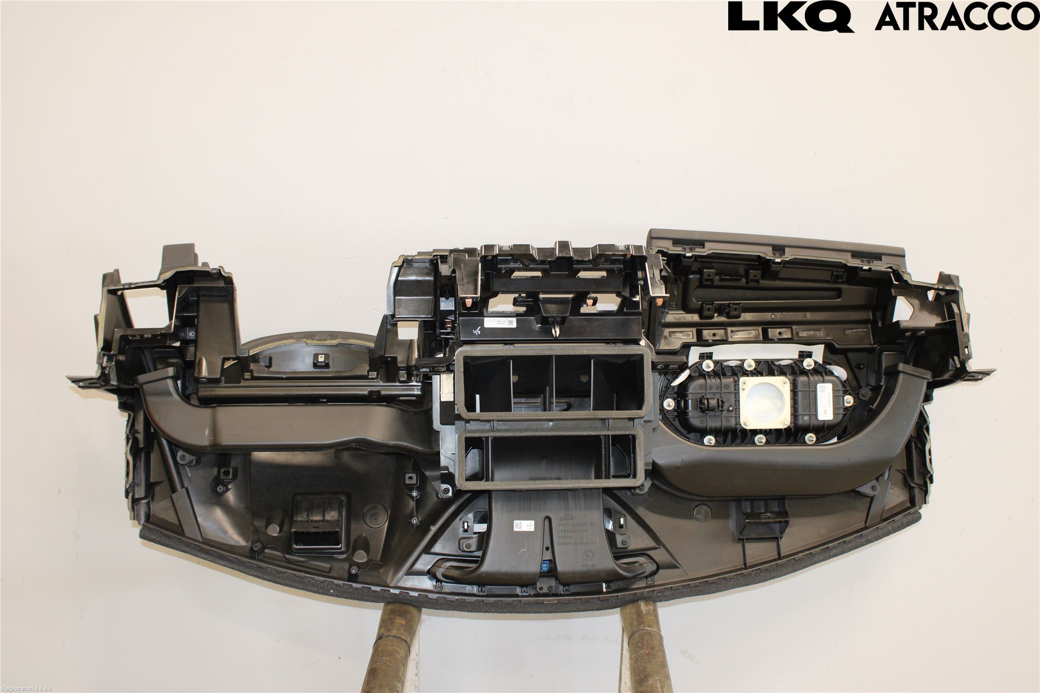 Jaguar E-PACE 17- Instrumentbräda