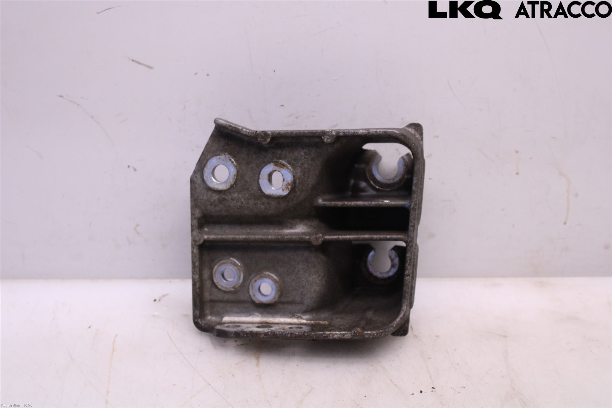 Subaru OUTBACK 10-15 Motorfäste