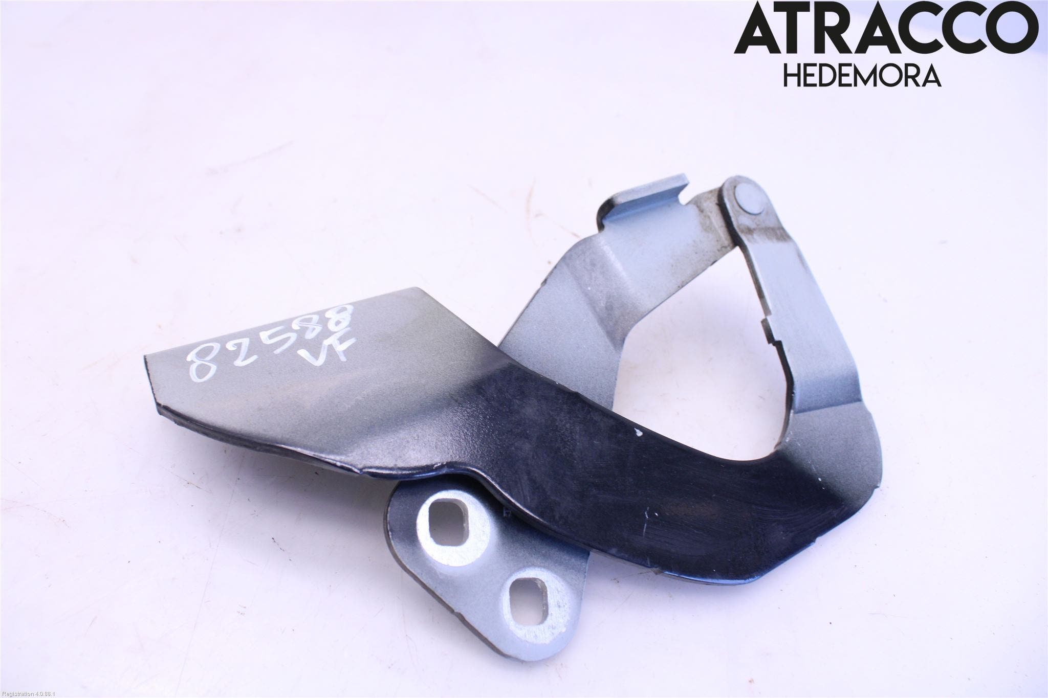 Ford KUGA 08-12 Huvgångjärn