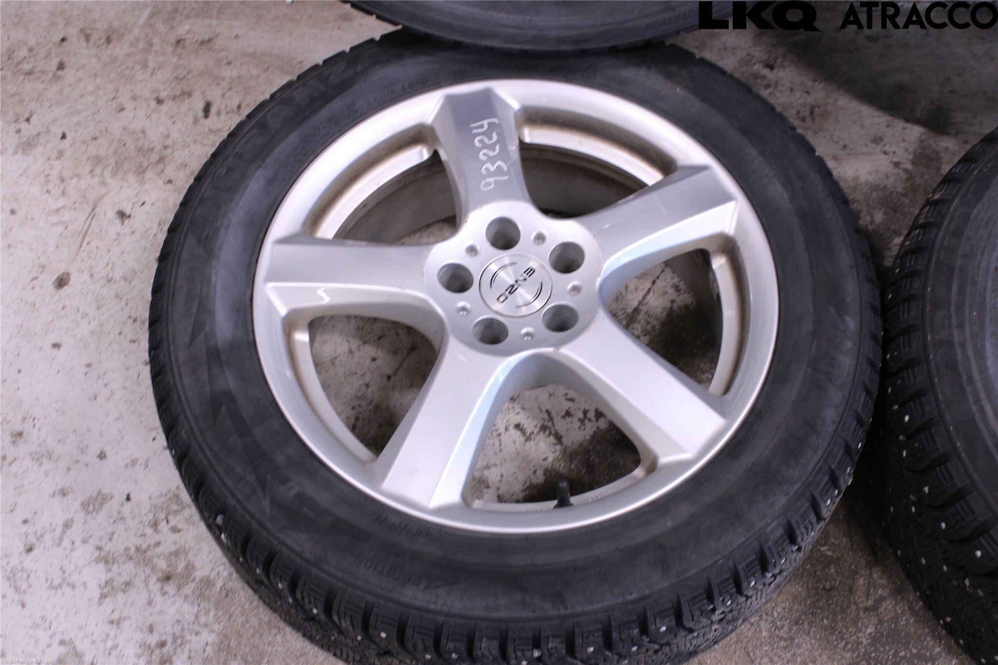 Toyota AVENSIS 03-06 Vinterdäck Alumfälg 4St