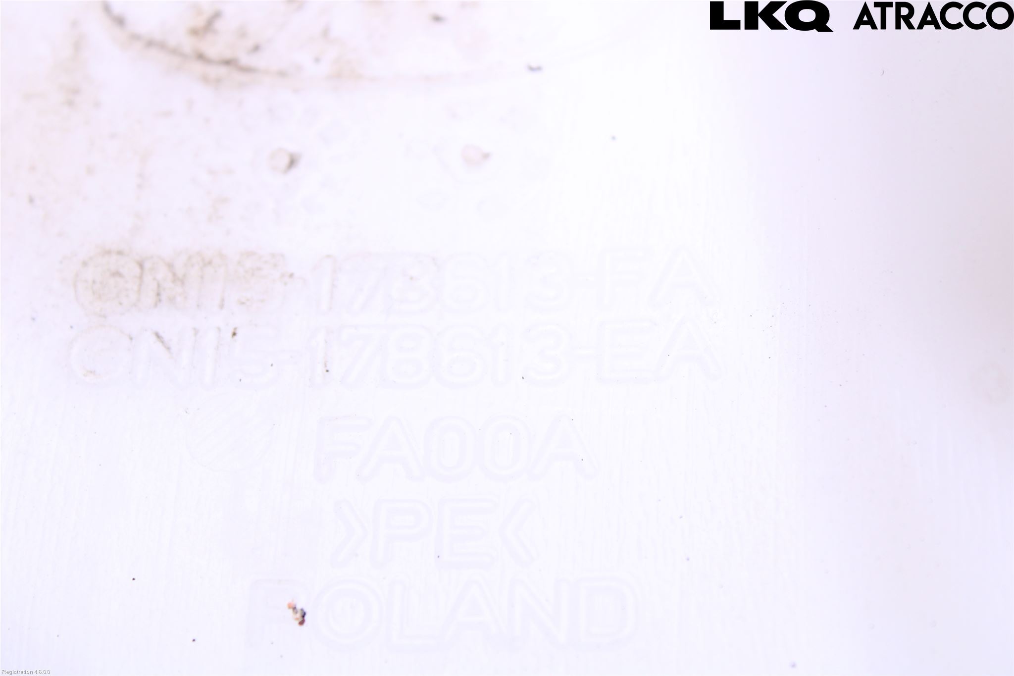 Ford ECOSPORT 17- Spolartank Vindruta