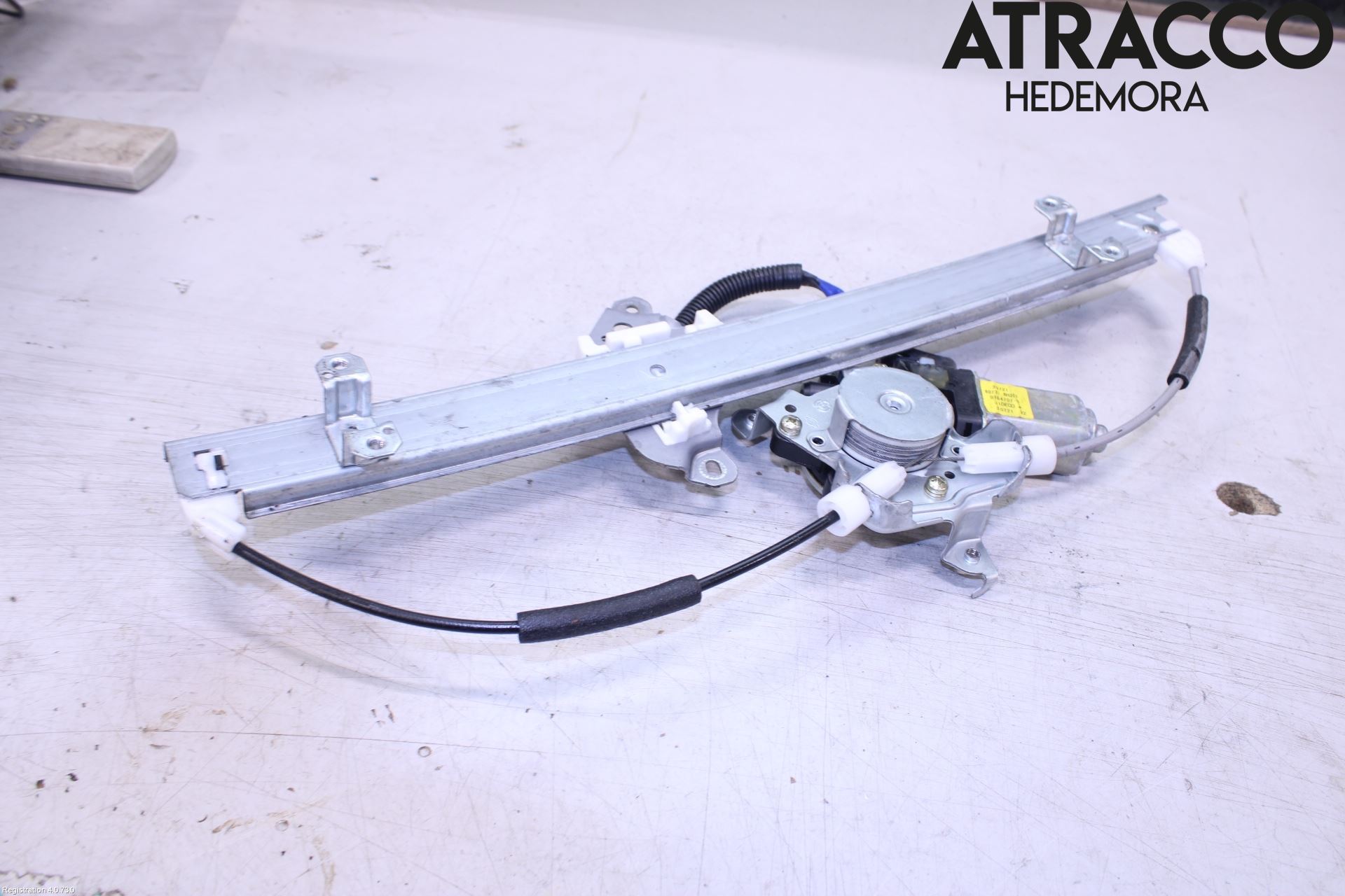 Nissan X-TRAIL     01-07 Fönsterhiss El Kompl