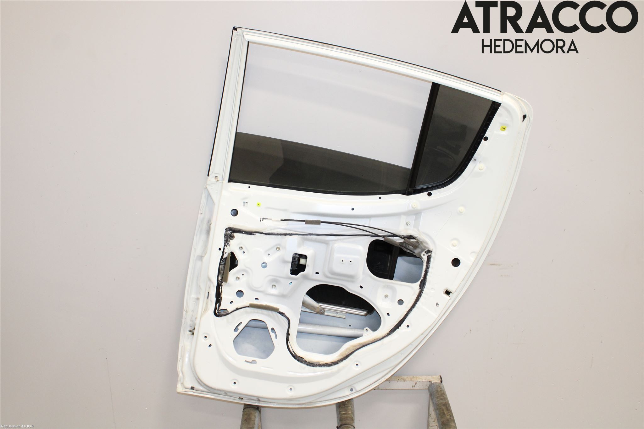 Mitsubishi L200 06-15 Dörr Bak Höger