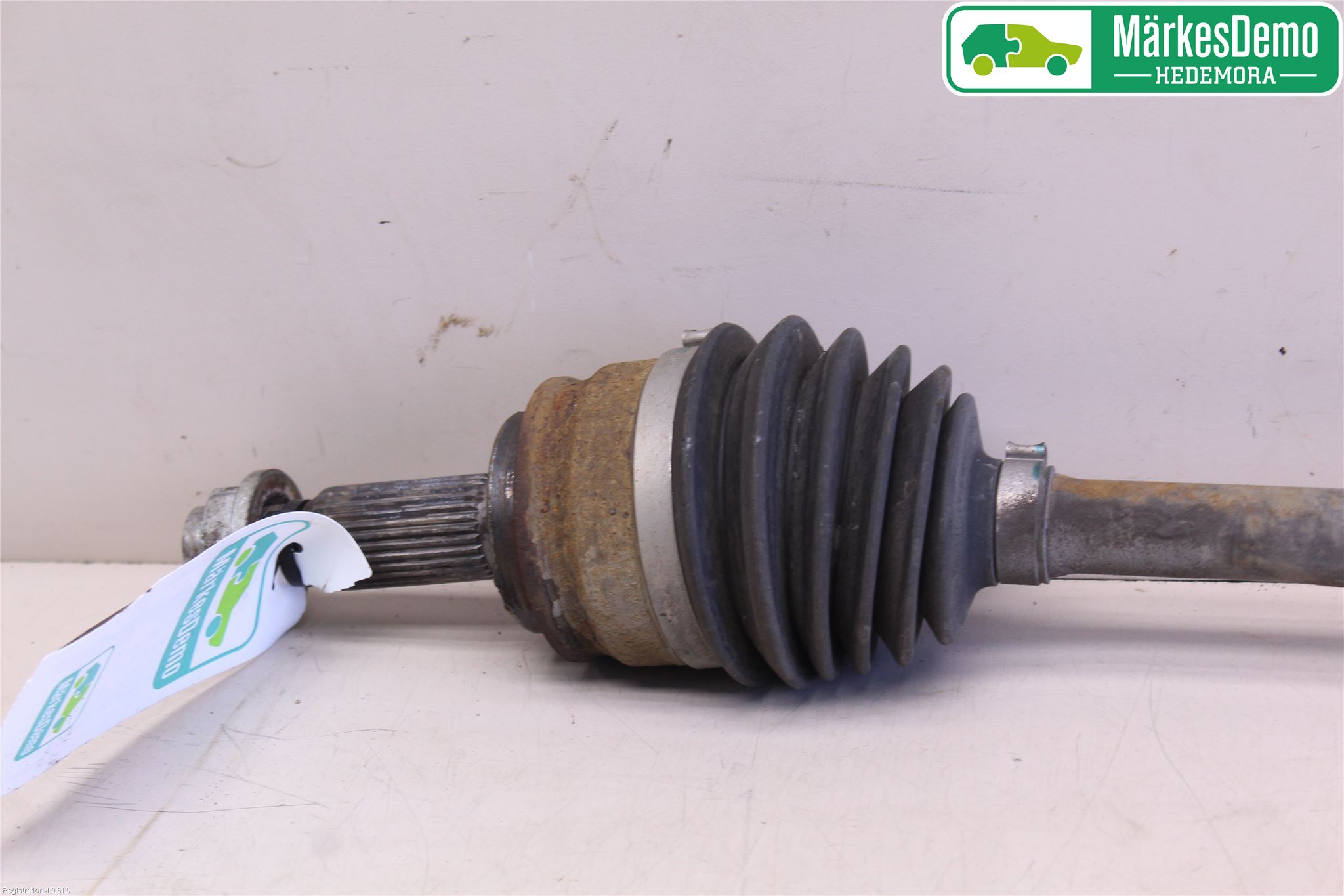 Mitsubishi OUTLANDER 13-21 Drivaxel Fram Vänster