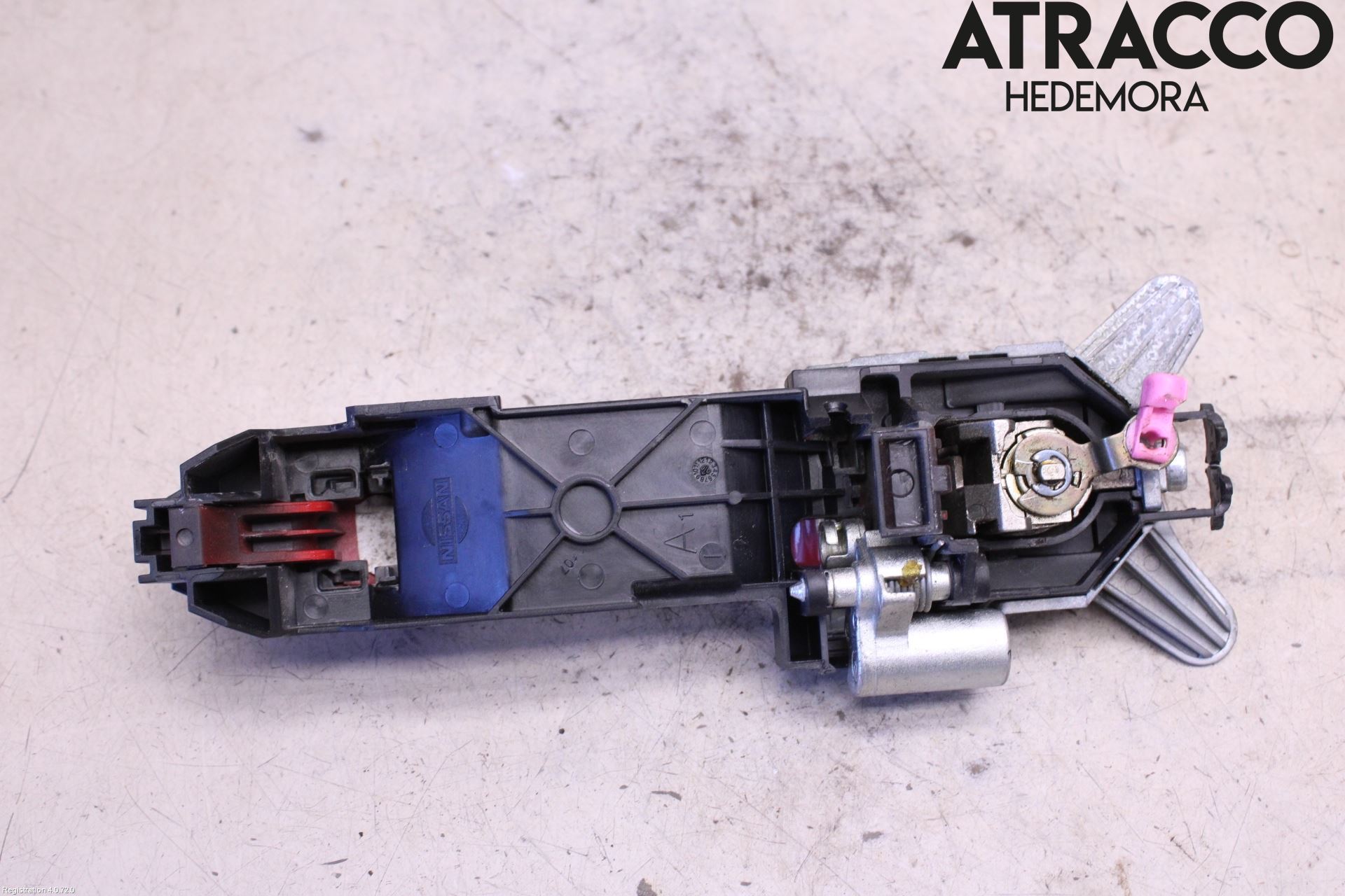 Nissan NOTE E11 06-14 Dörrhandtag Yttre Vä