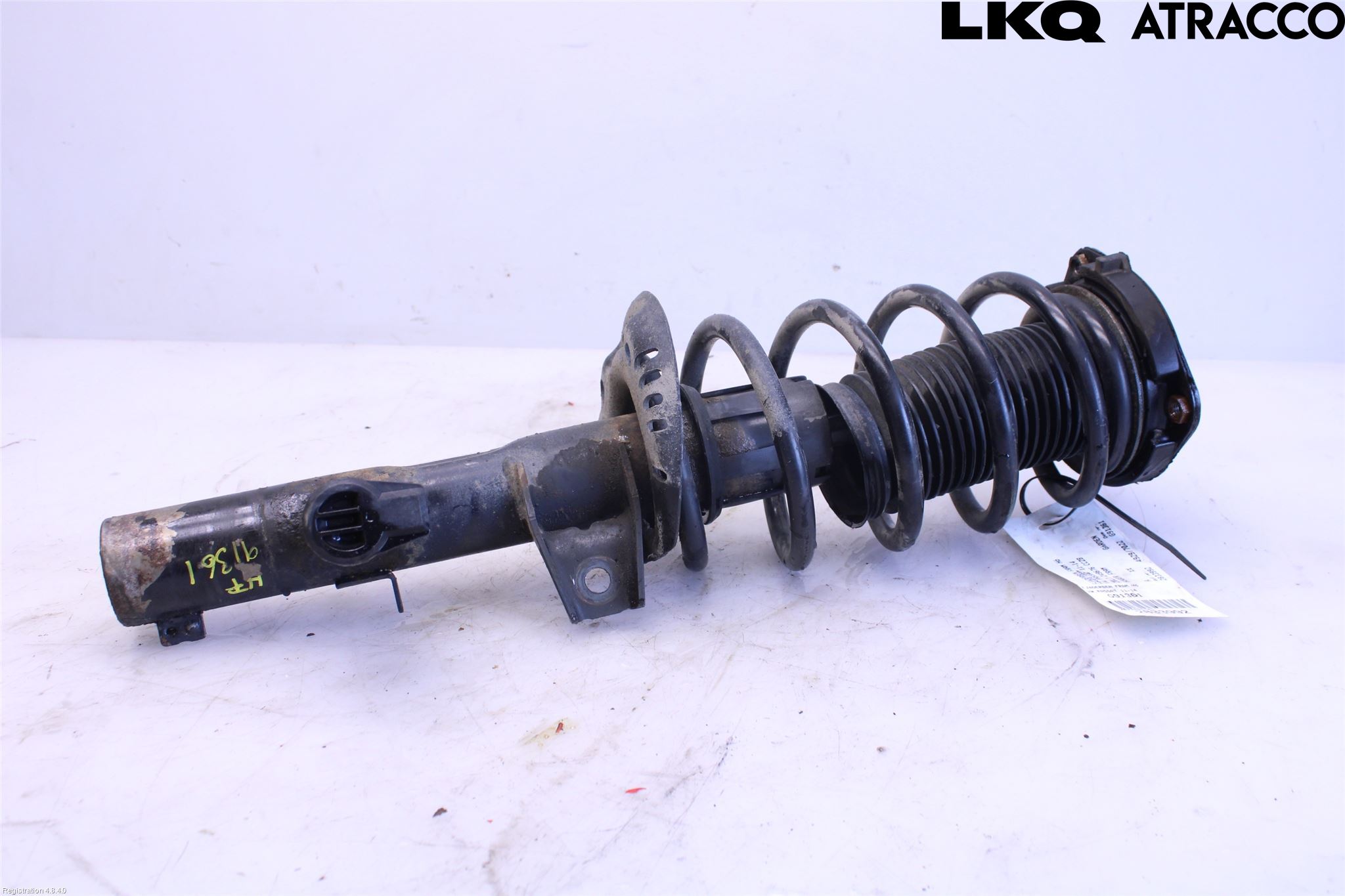 Volkswagen VW PASSAT 11-14 Fjäderben Fram Höger