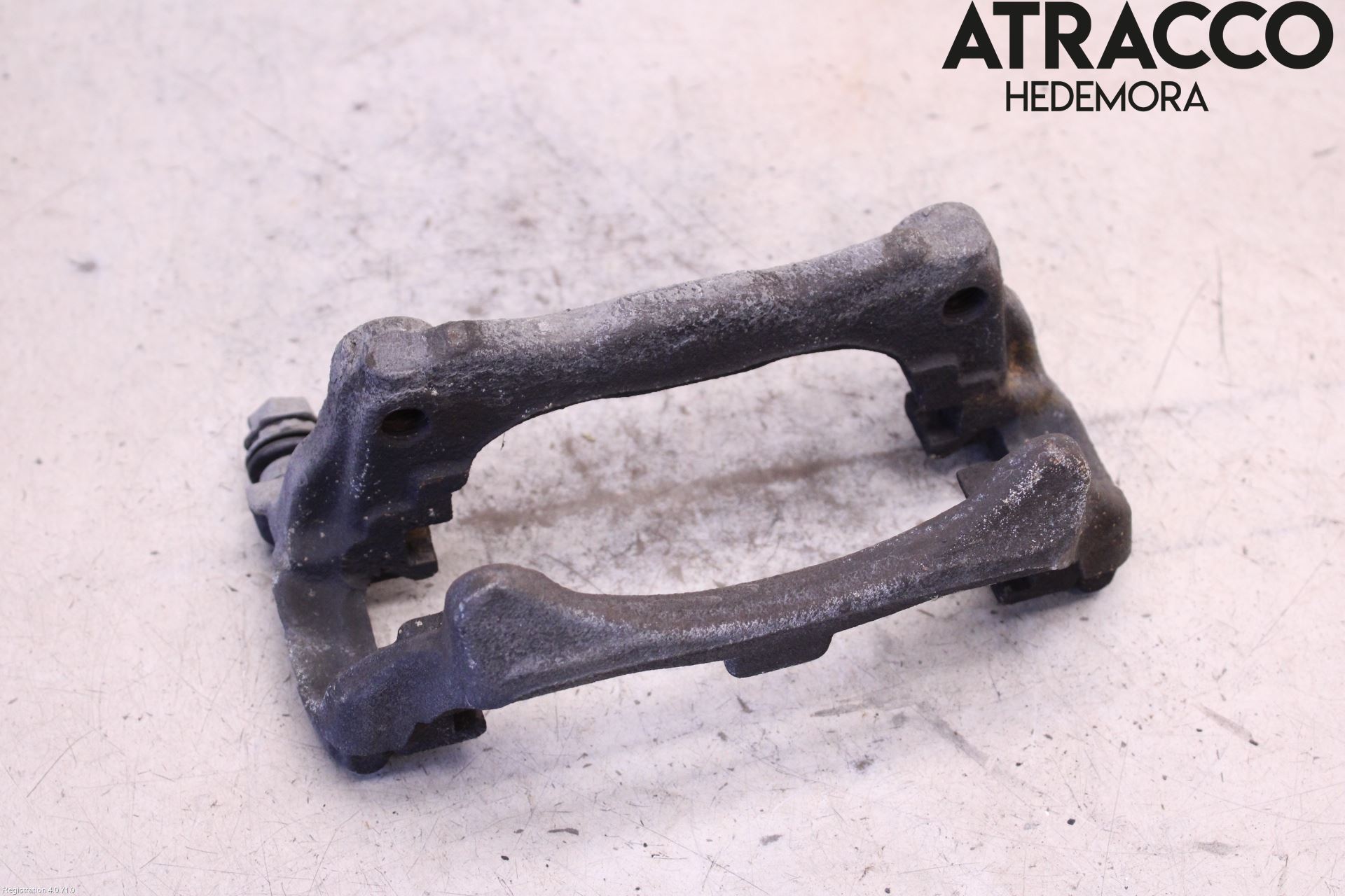 Mercedes-Benz MB C-KLASS (W205) 14-21 Bromsokshållare