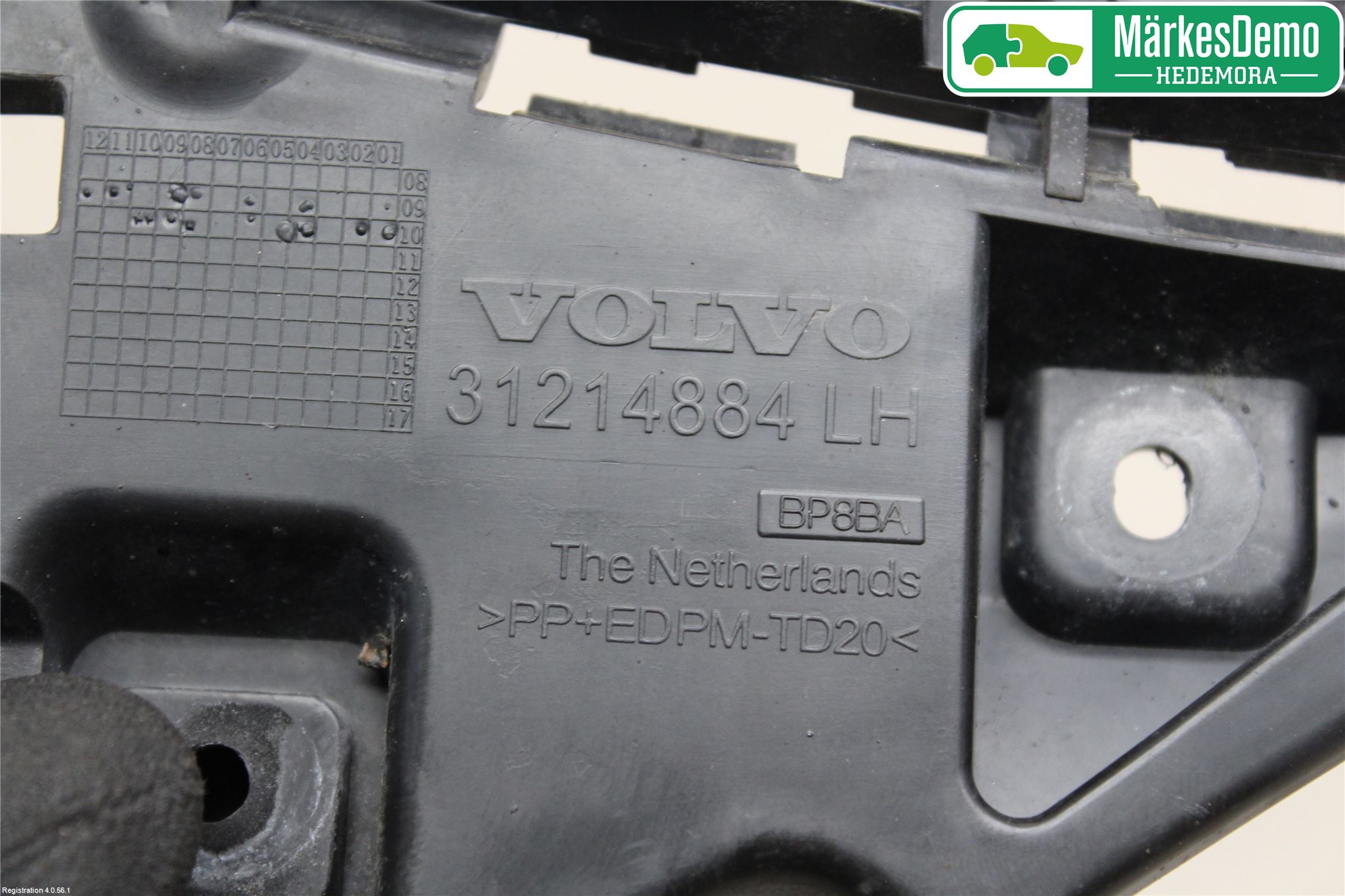 Volvo C30 10-13 Stötfångarfäste Fram Vä