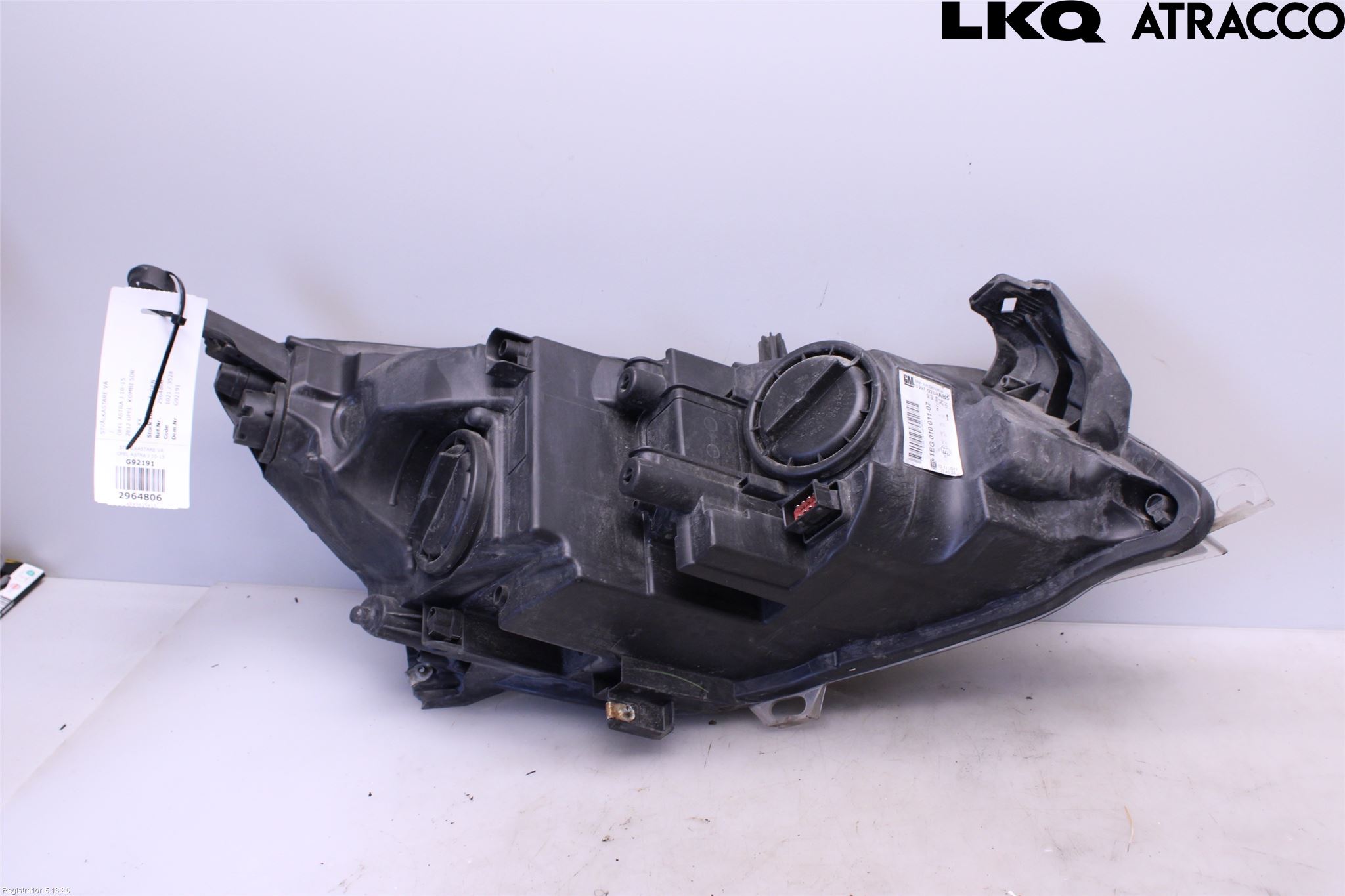 Opel ASTRA J 10-15 Strålkastare Vänster