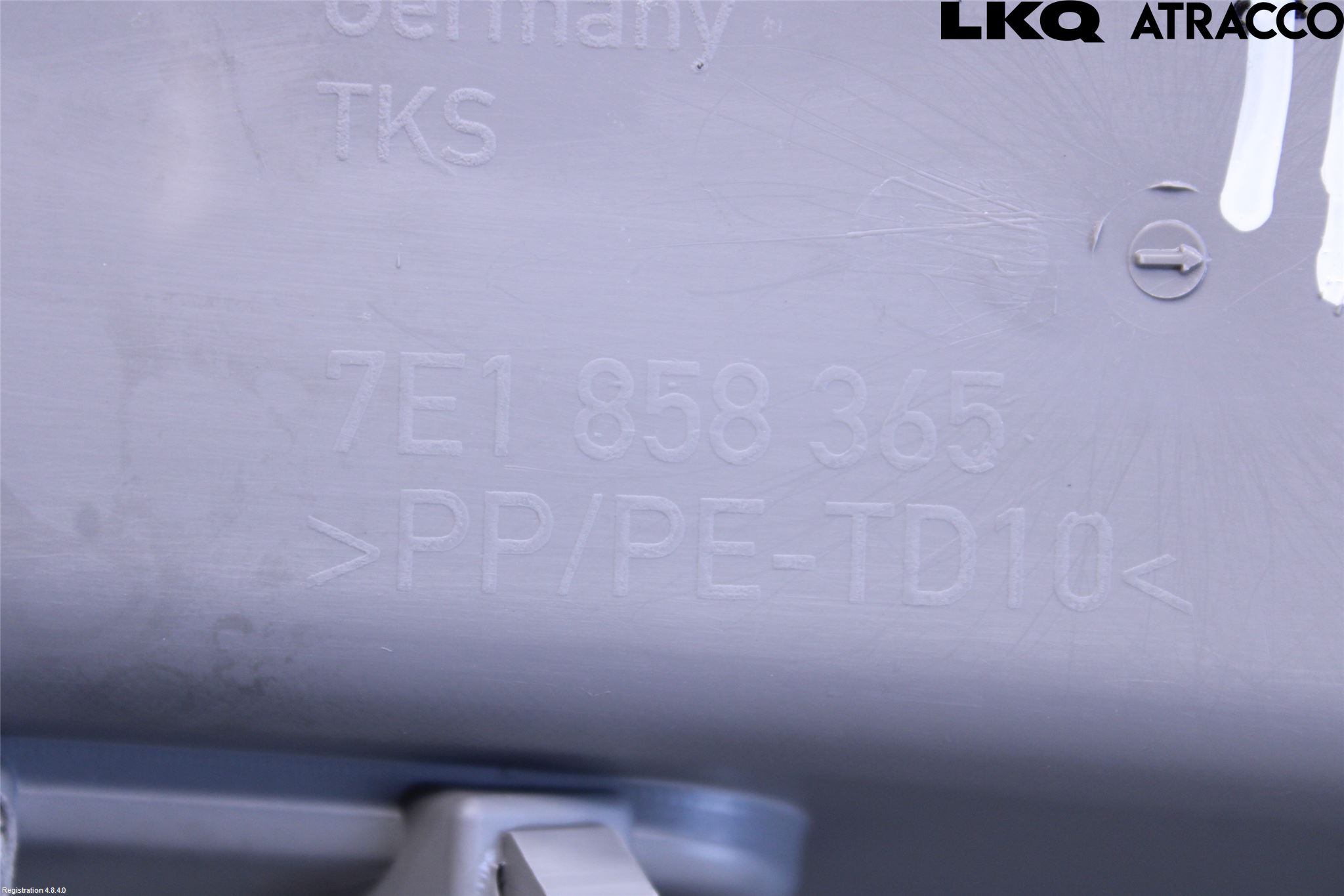 Volkswagen VW TRANSP/CARAVELLE (T5) 04-15 Instrumentkonsoll Mitt