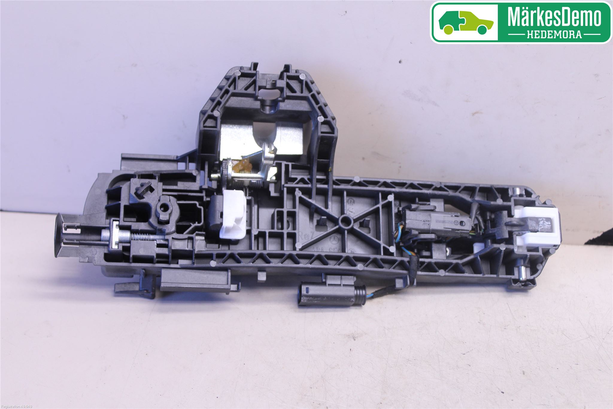 Mercedes-Benz MB E-KLASS (W212) 09-16 Dörrhandtag Yttre Hö