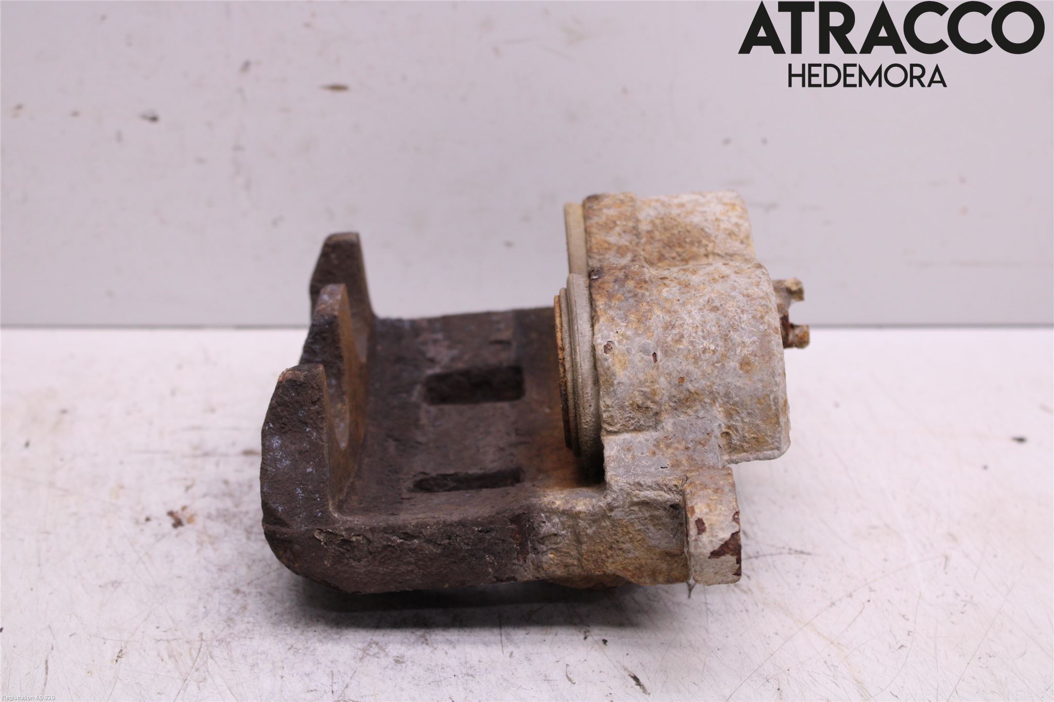 Subaru OUTBACK 10-15 Bromsok Fram Höger