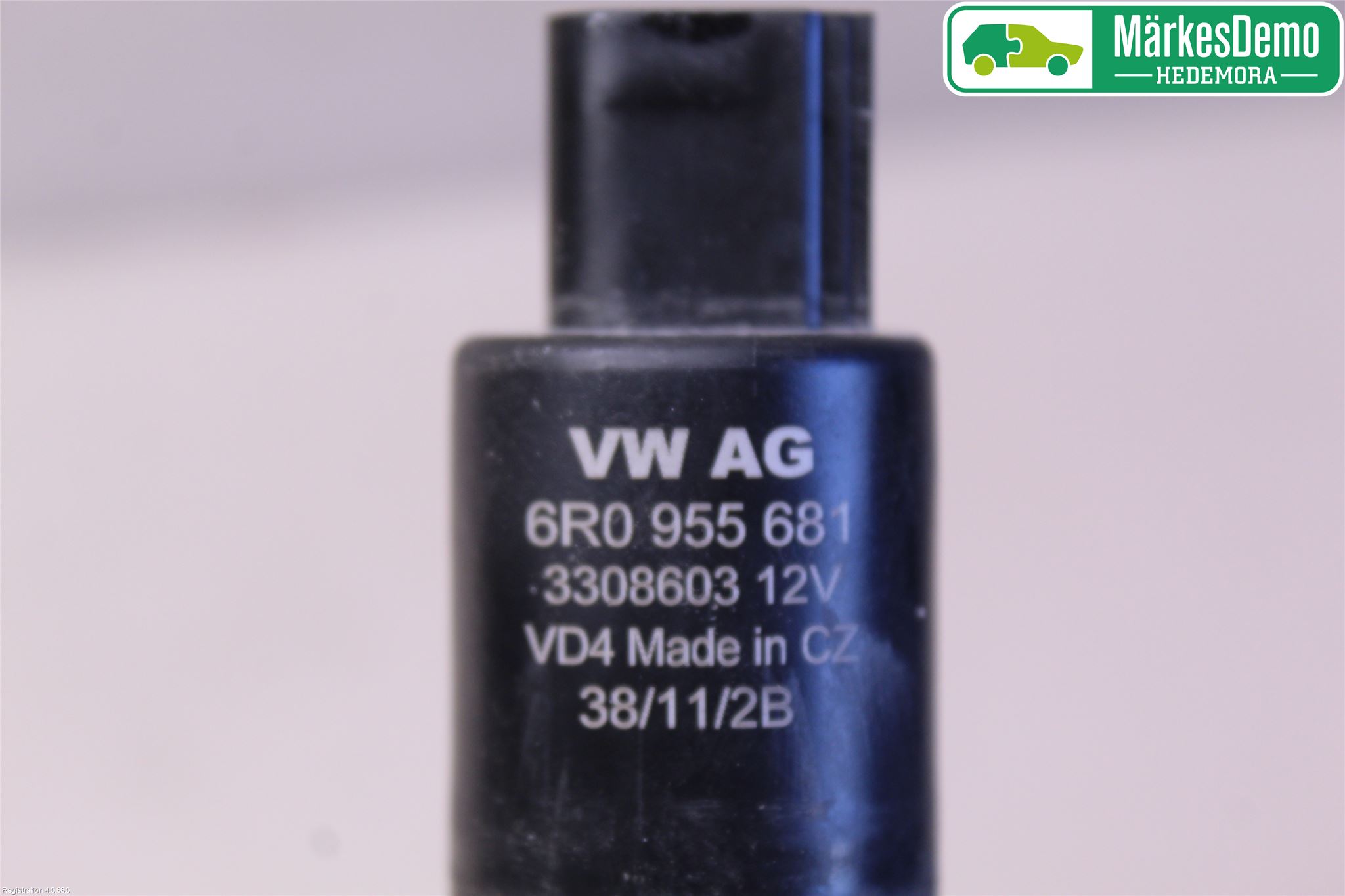 Volkswagen VW TIGUAN 07-16 Spolarpump Vindruta