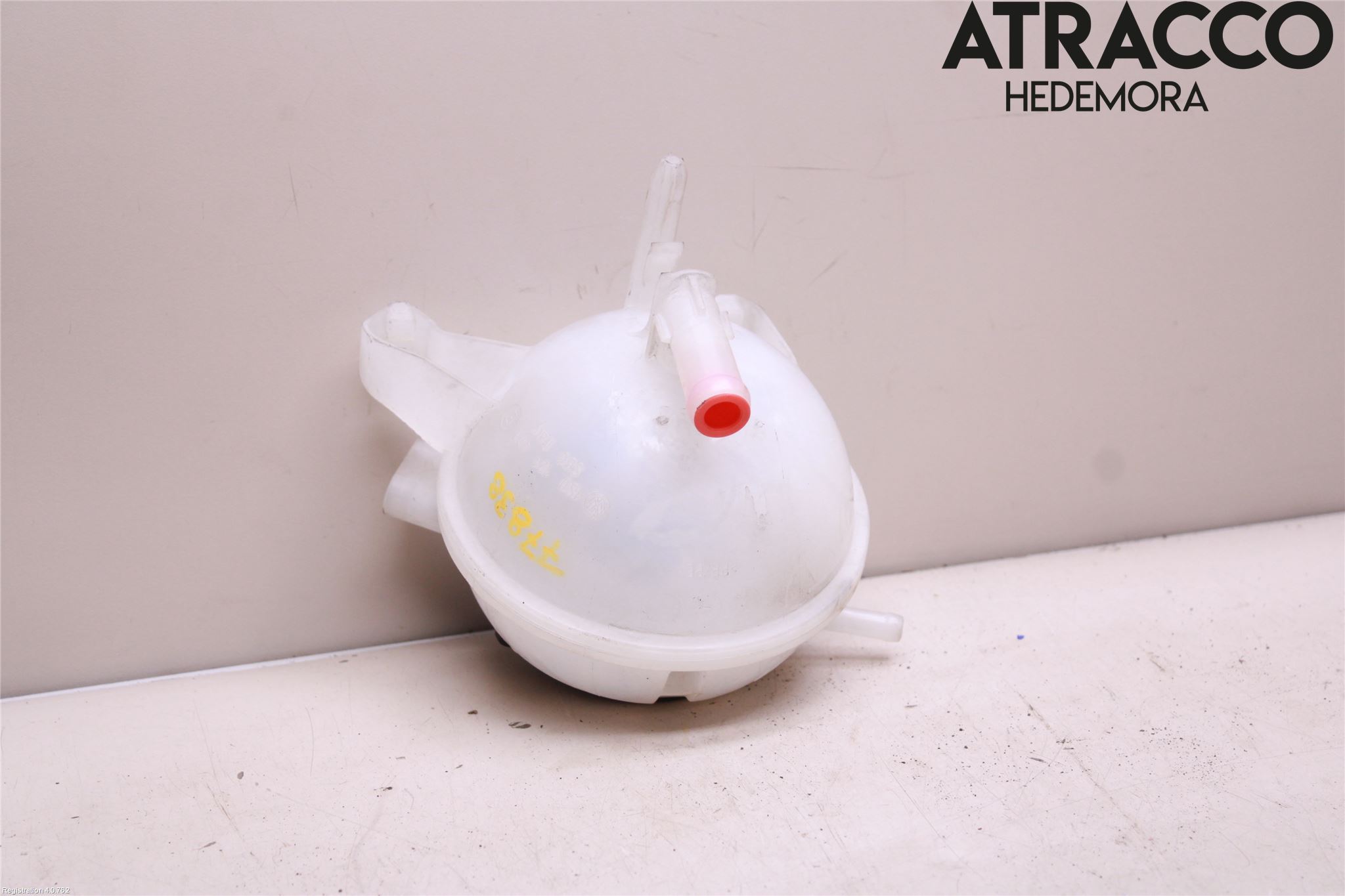 Volkswagen VW PASSAT 15-19 Expansionstank