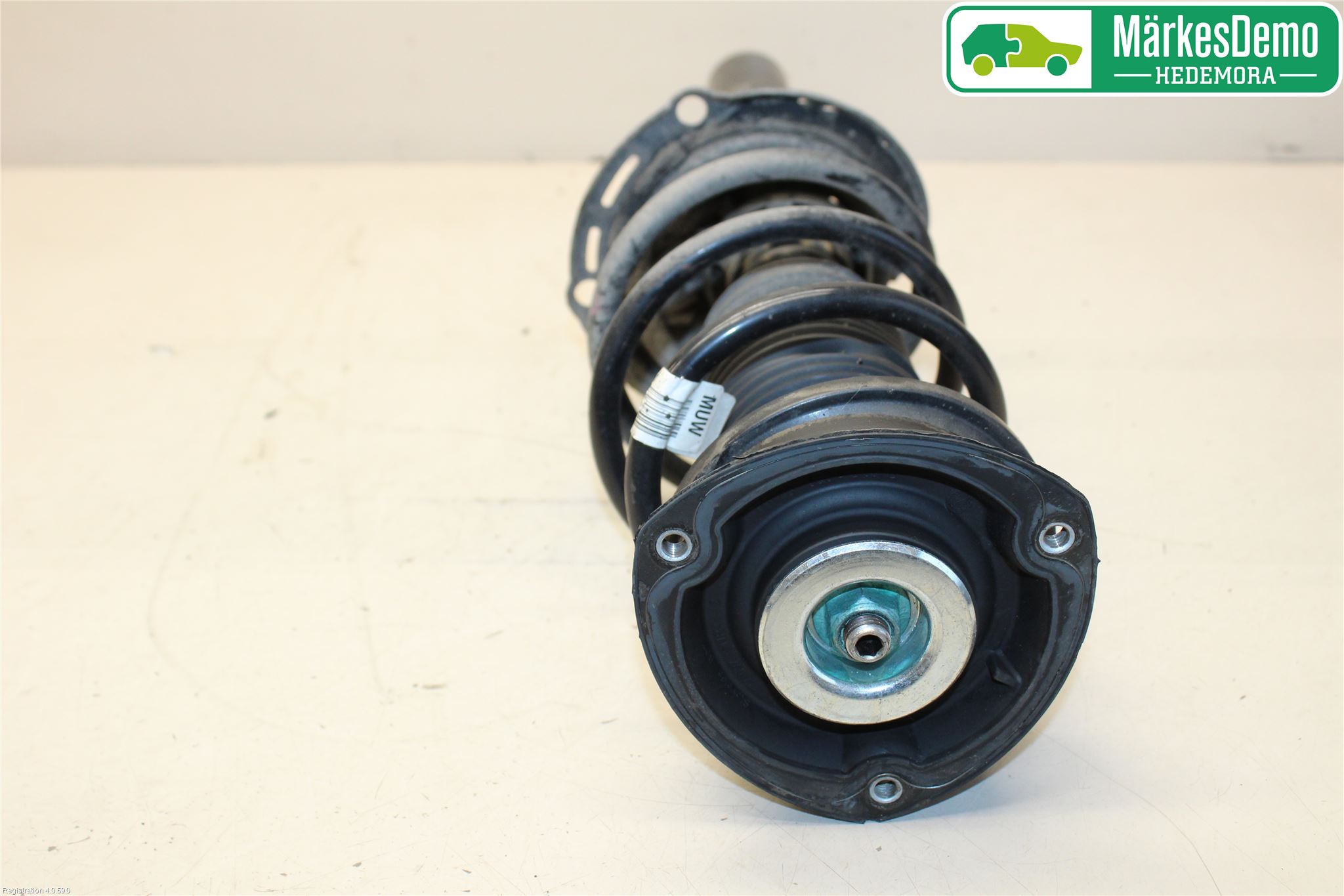 Volkswagen VW GOLF / E-GOLF VII 13-20 Fjäderben Fram Vänster