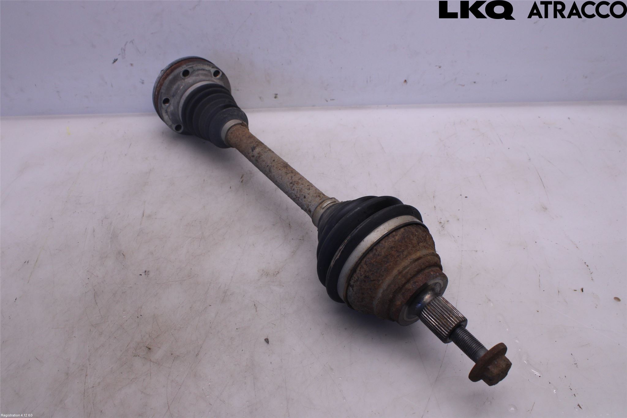 Volkswagen VW TOURAN 16- Drivaxel Fram Vänster