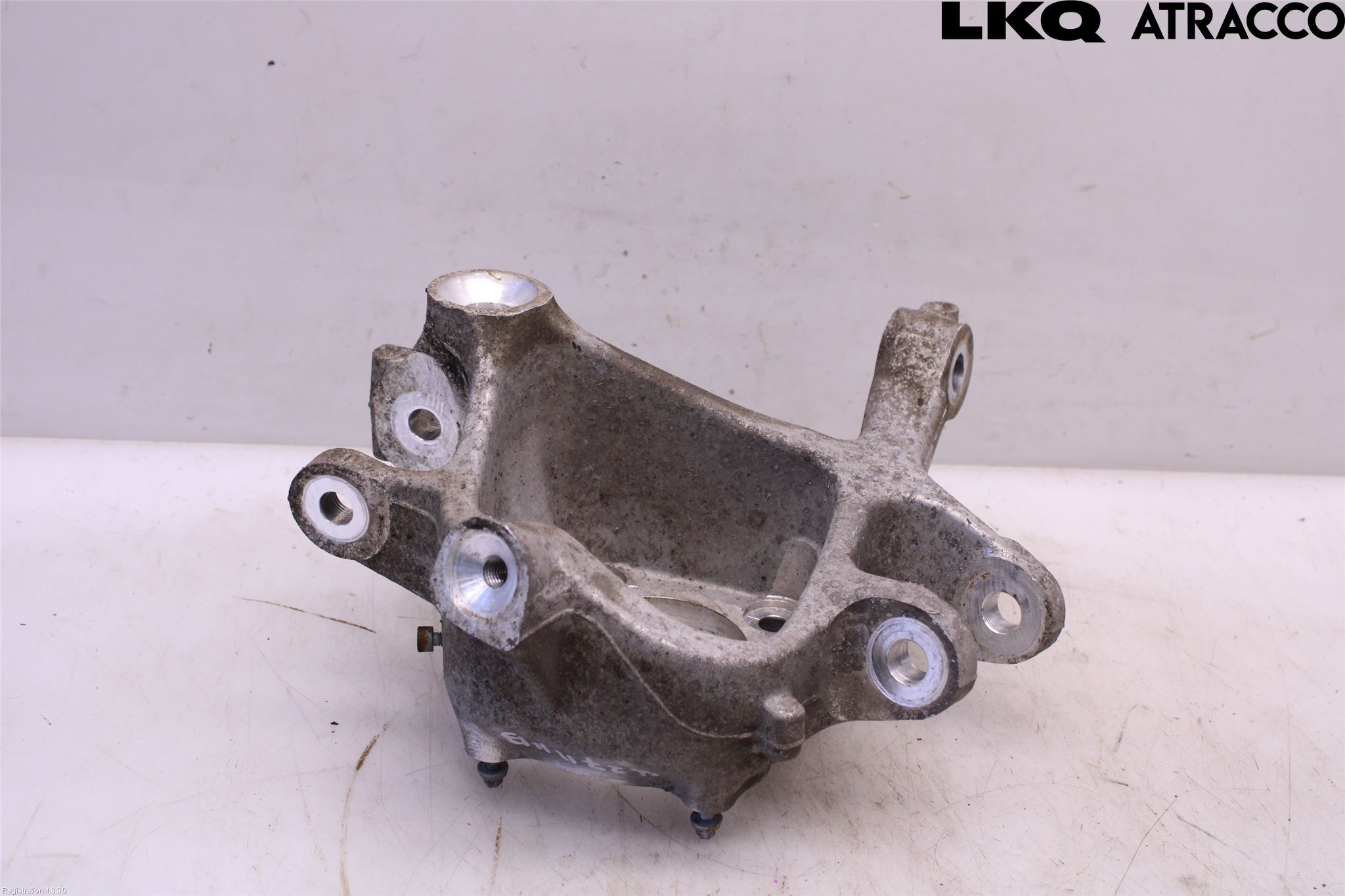BMW 5 F10/F11/F18 09-17 Hjullagerhus-Spindel Hö B