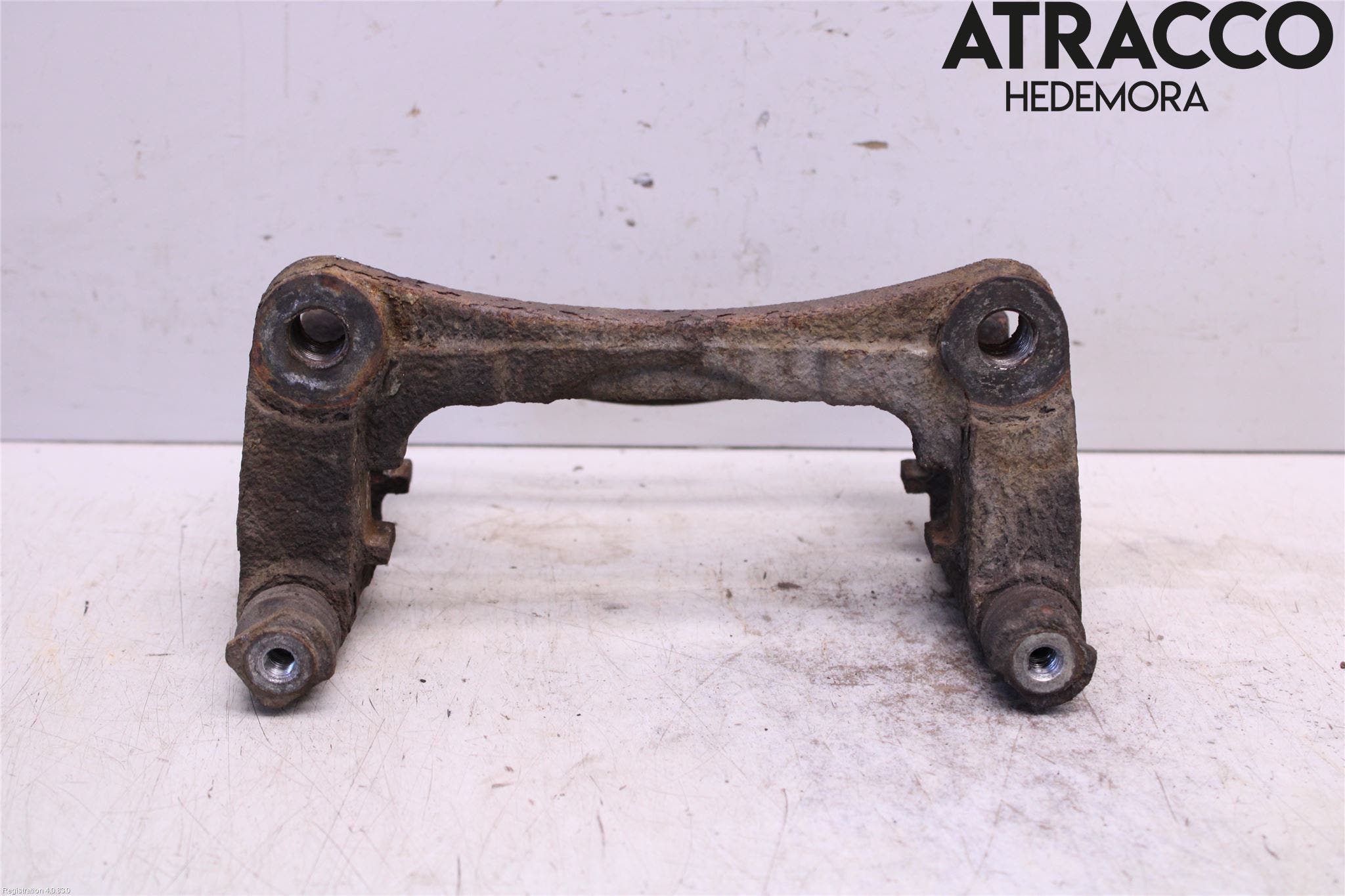 Mazda CX-5 12-17 Bromsokshållare